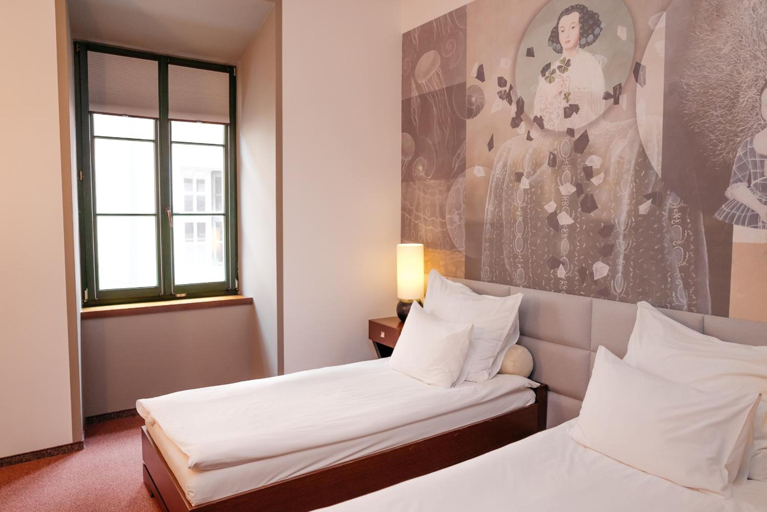 Twin Room - Photo 5