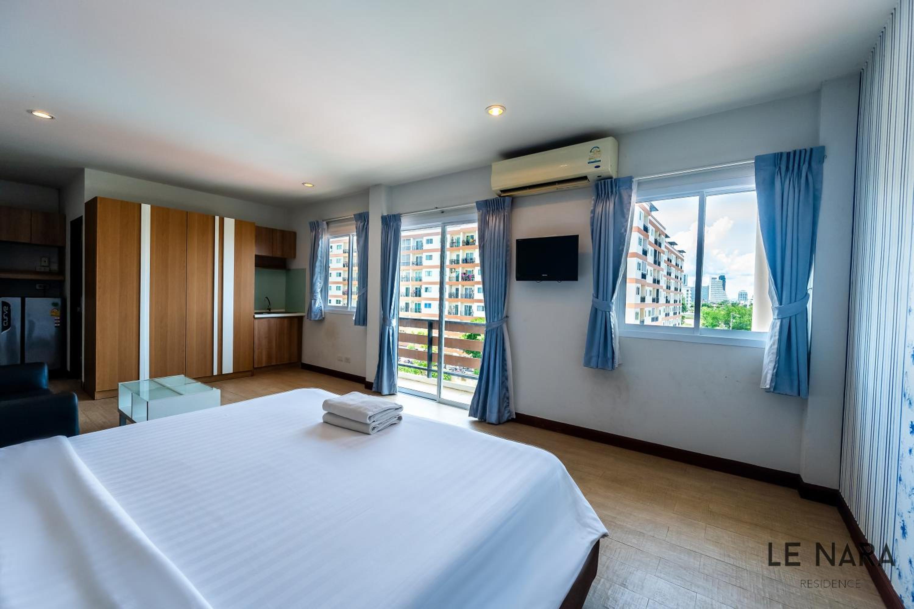 Deluxe Double Room photo 2