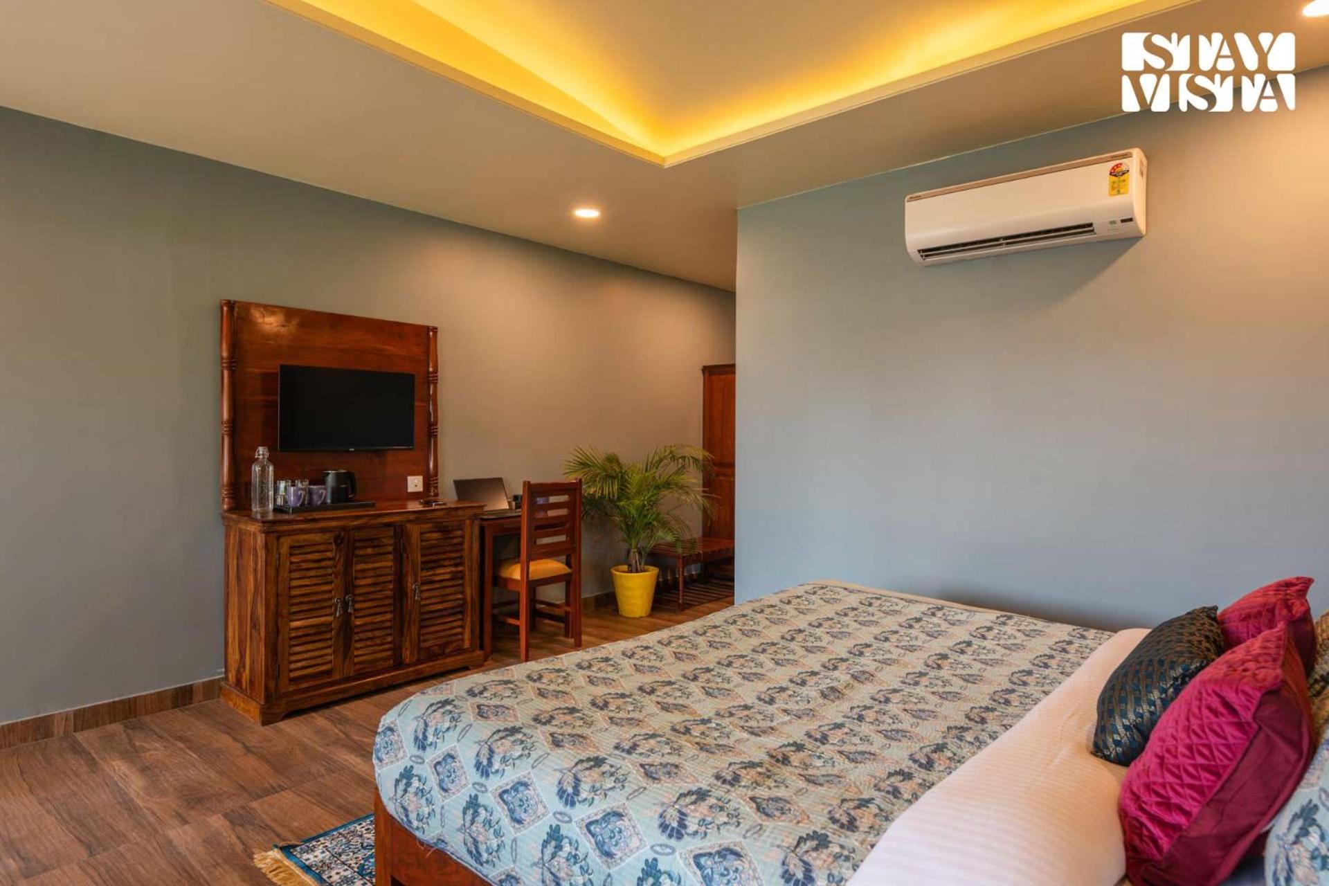 Villa photo 1