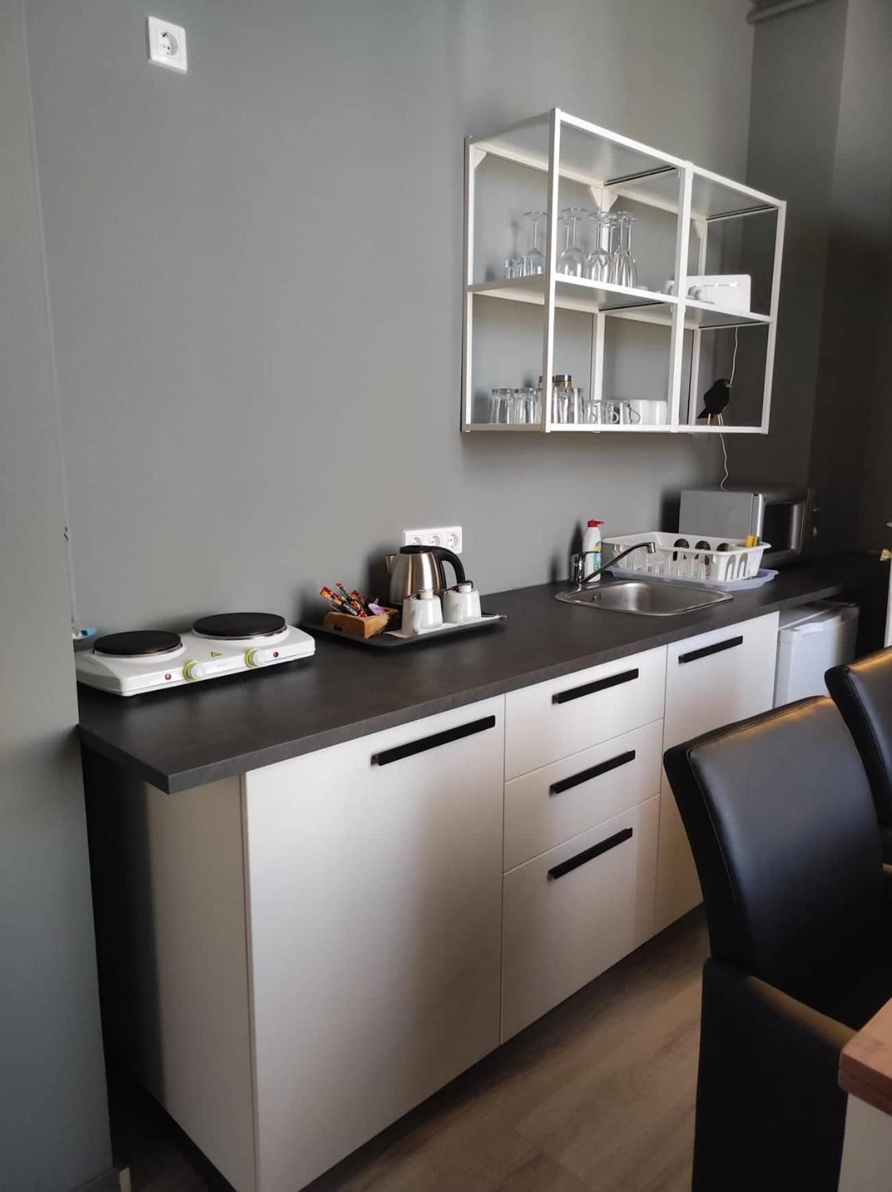 One-Bedroom Apartment - Photo 5