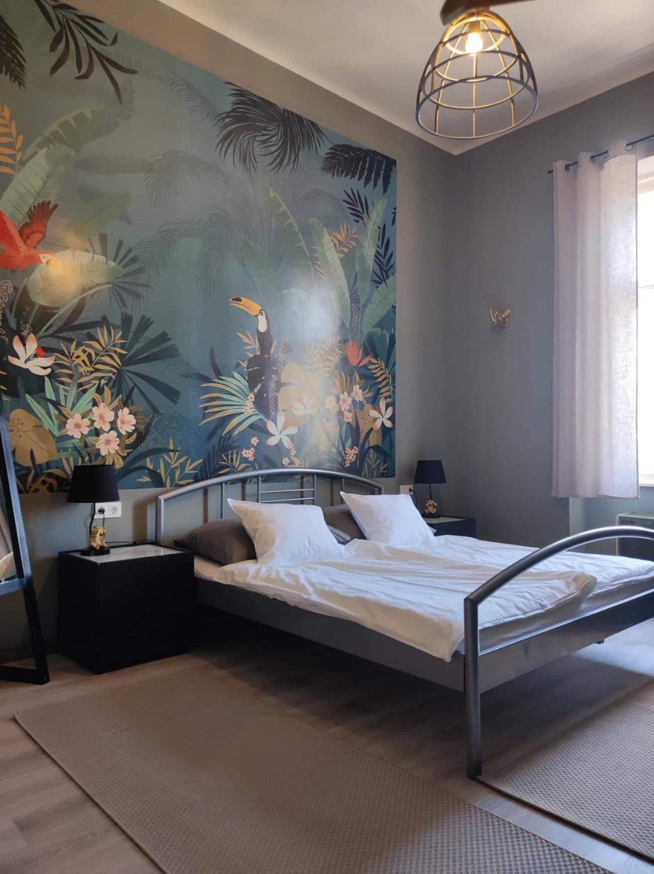 One-Bedroom Apartment - Photo 10