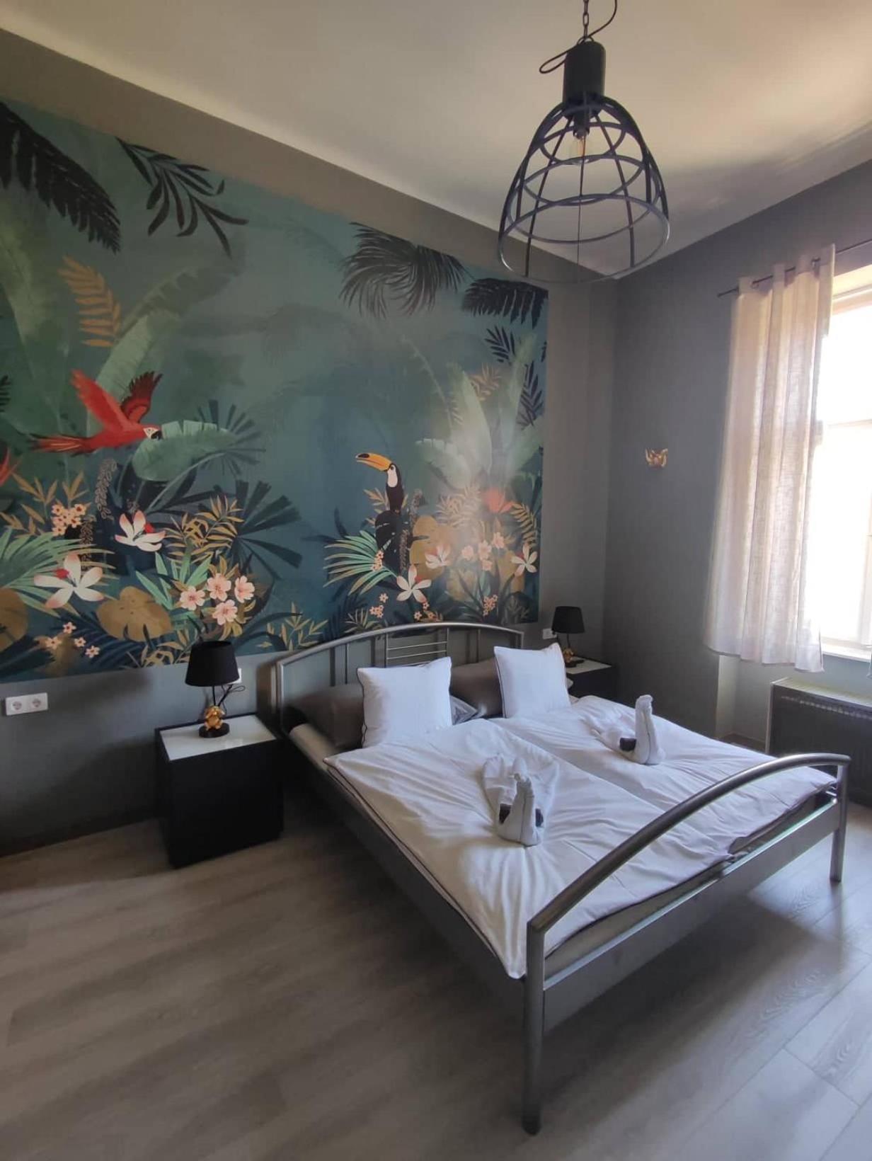 One-Bedroom Apartment - Photo 13