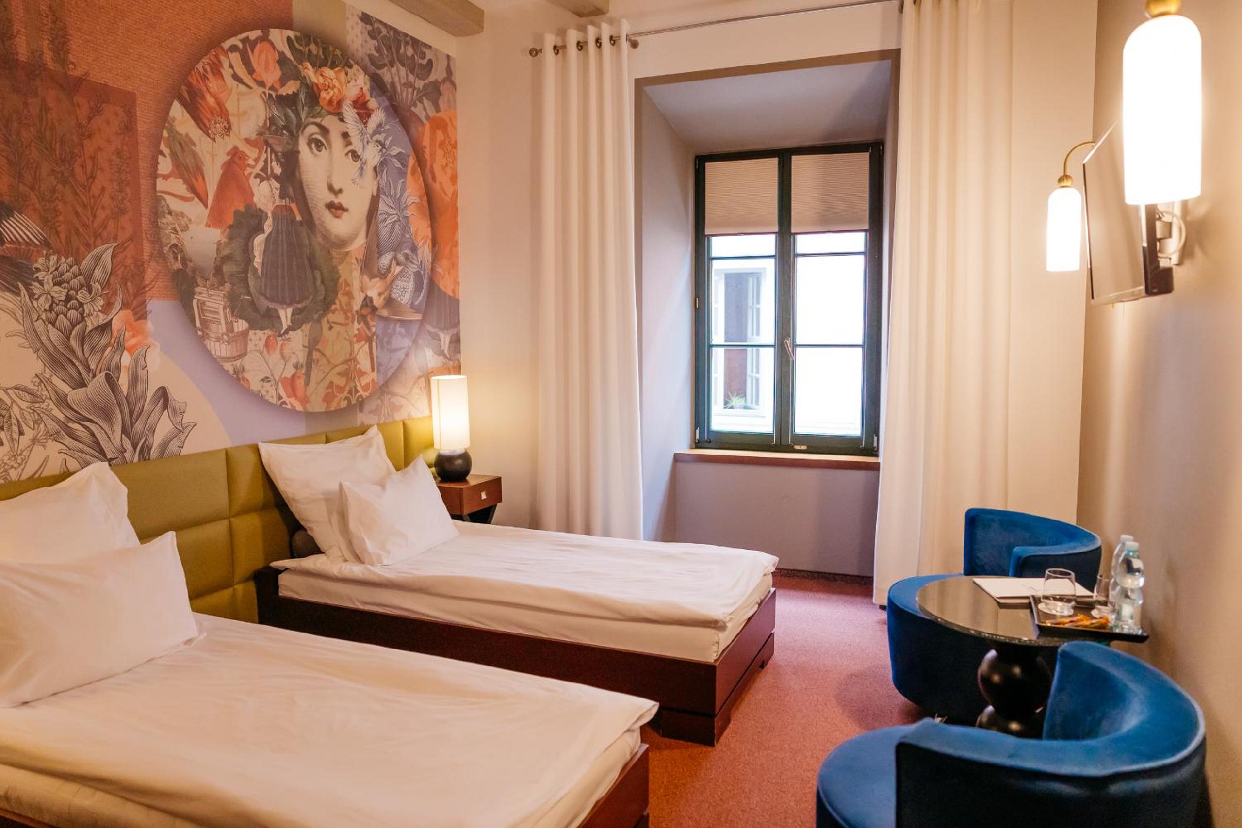 Twin Room - Photo 1