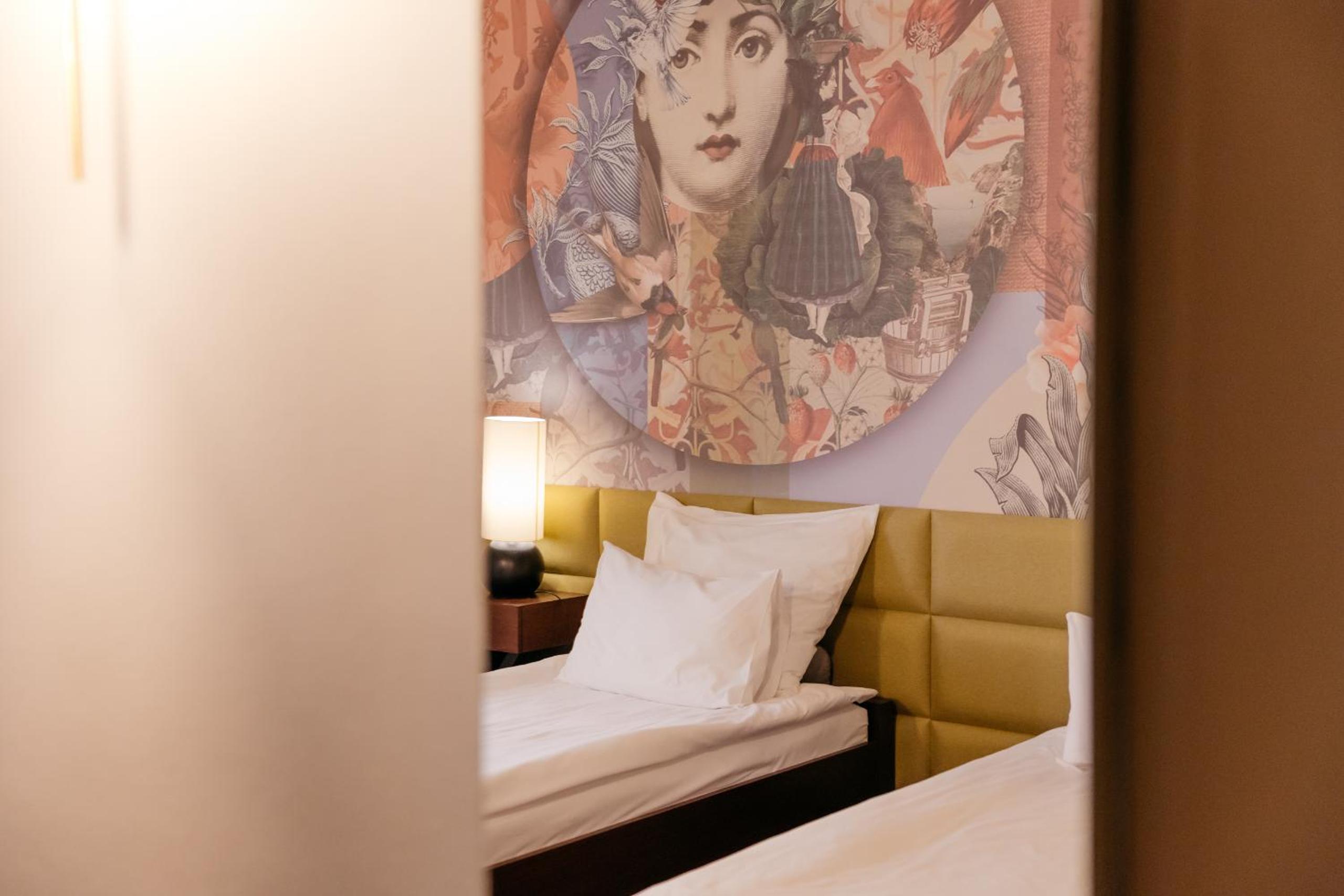 Twin Room - Photo 4