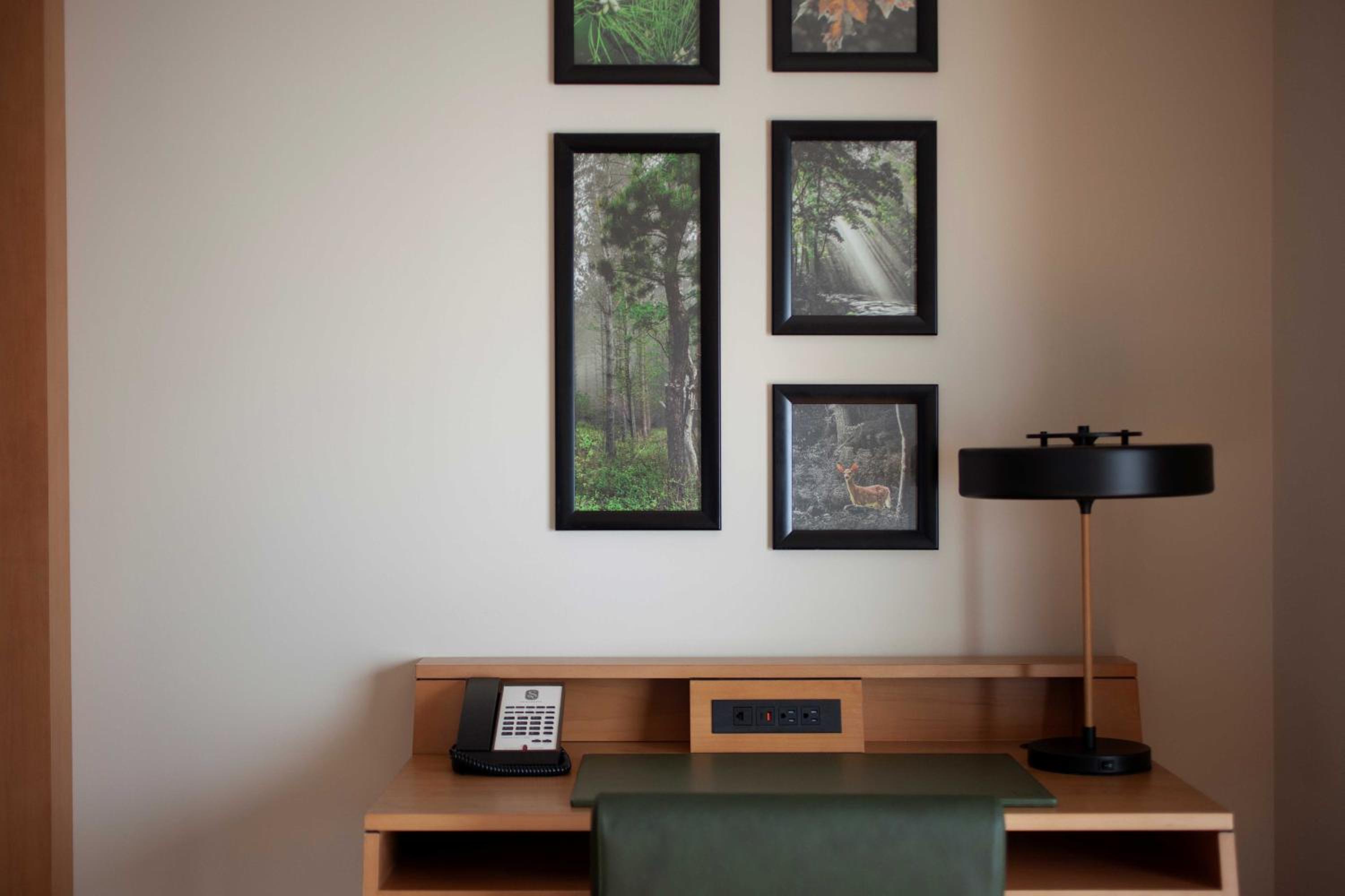 Standard King Room - Photo 4