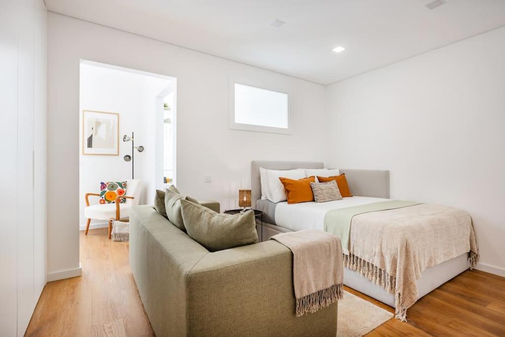 Studio Apartment photo 1