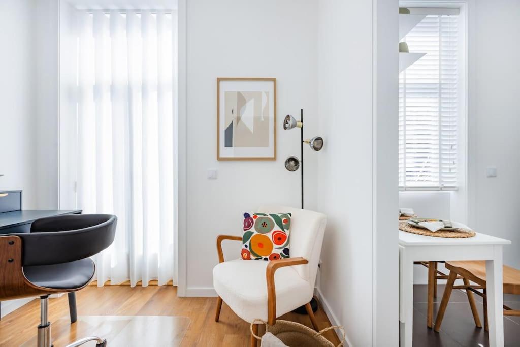 Studio Apartment photo 2