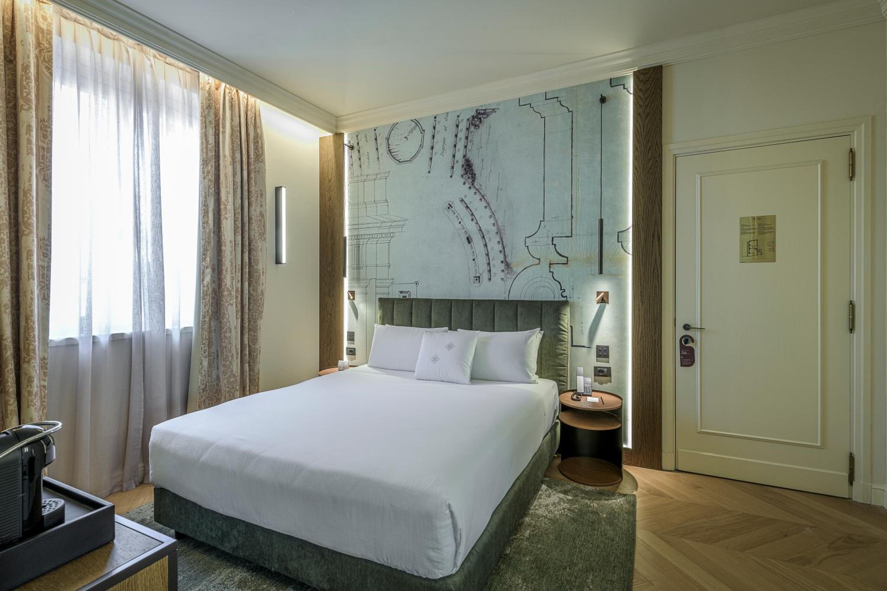 Double or Twin Room - Photo 3