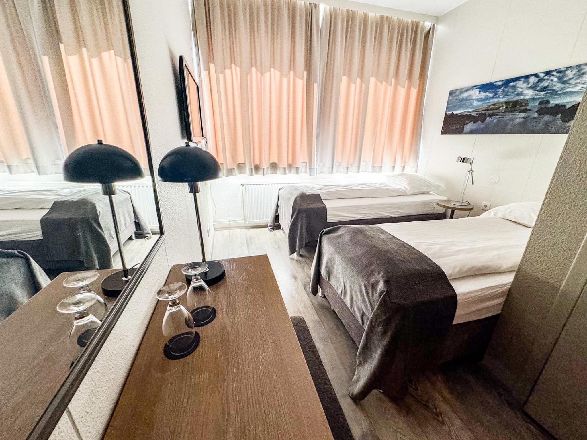 Small Twin Room photo 1