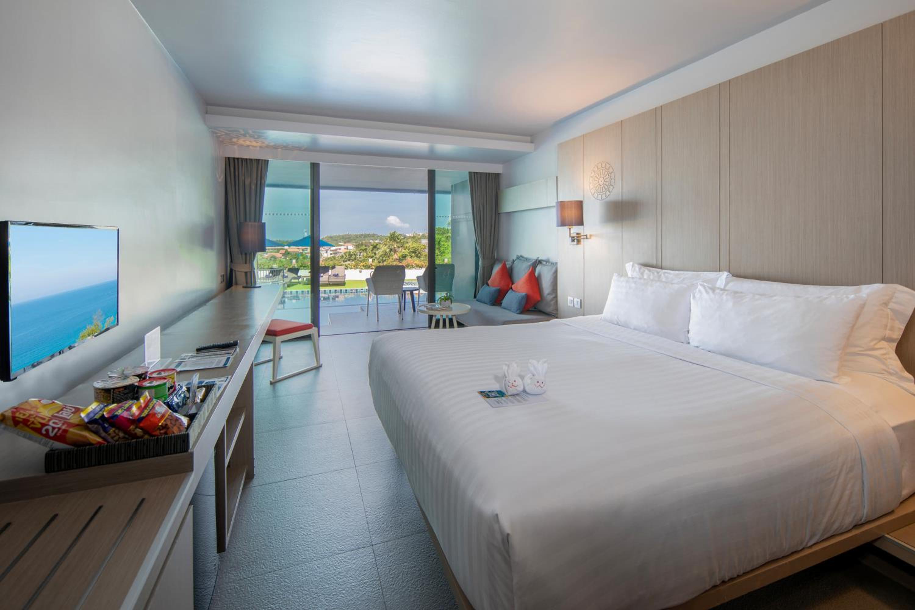 Superior Double Room with Pool Access