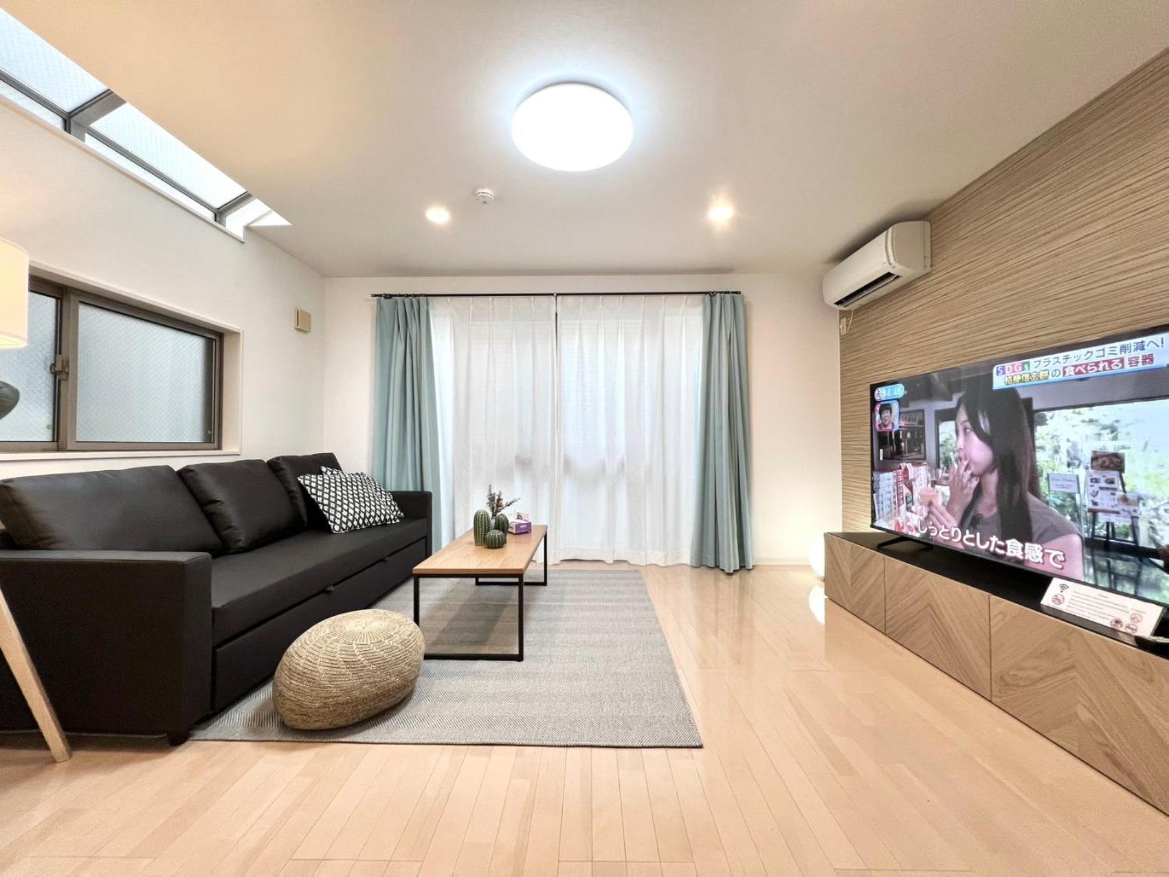 Apartment with Balcony photo 1