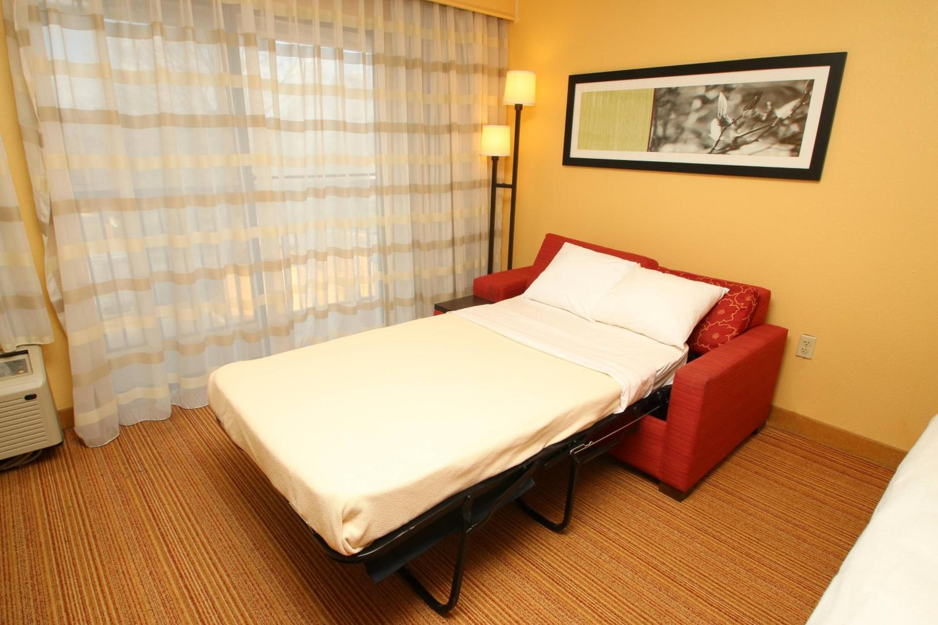 King Room - Hearing Accessible - Photo 2