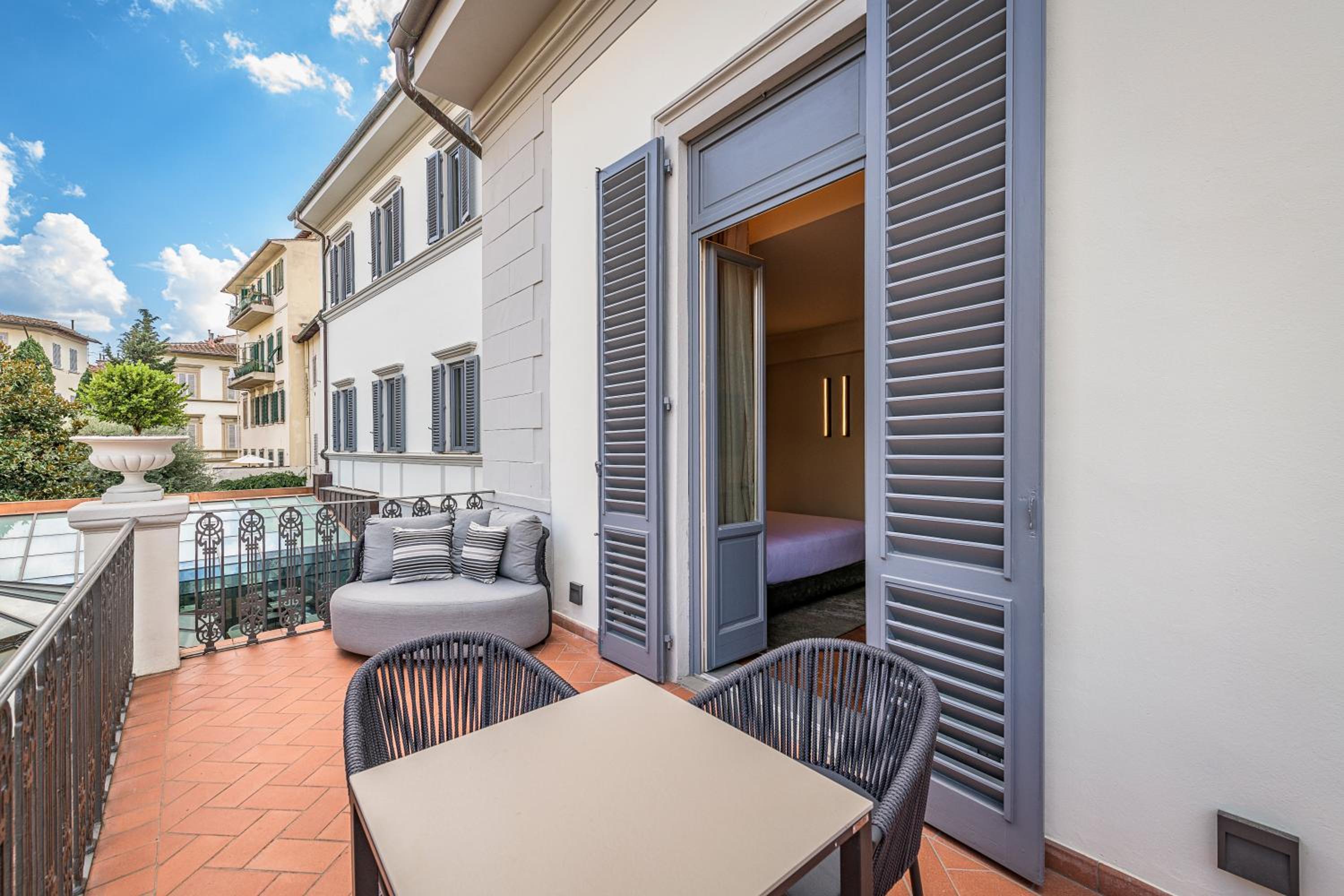 Deluxe Double or Twin Room with Balcony - Photo 3