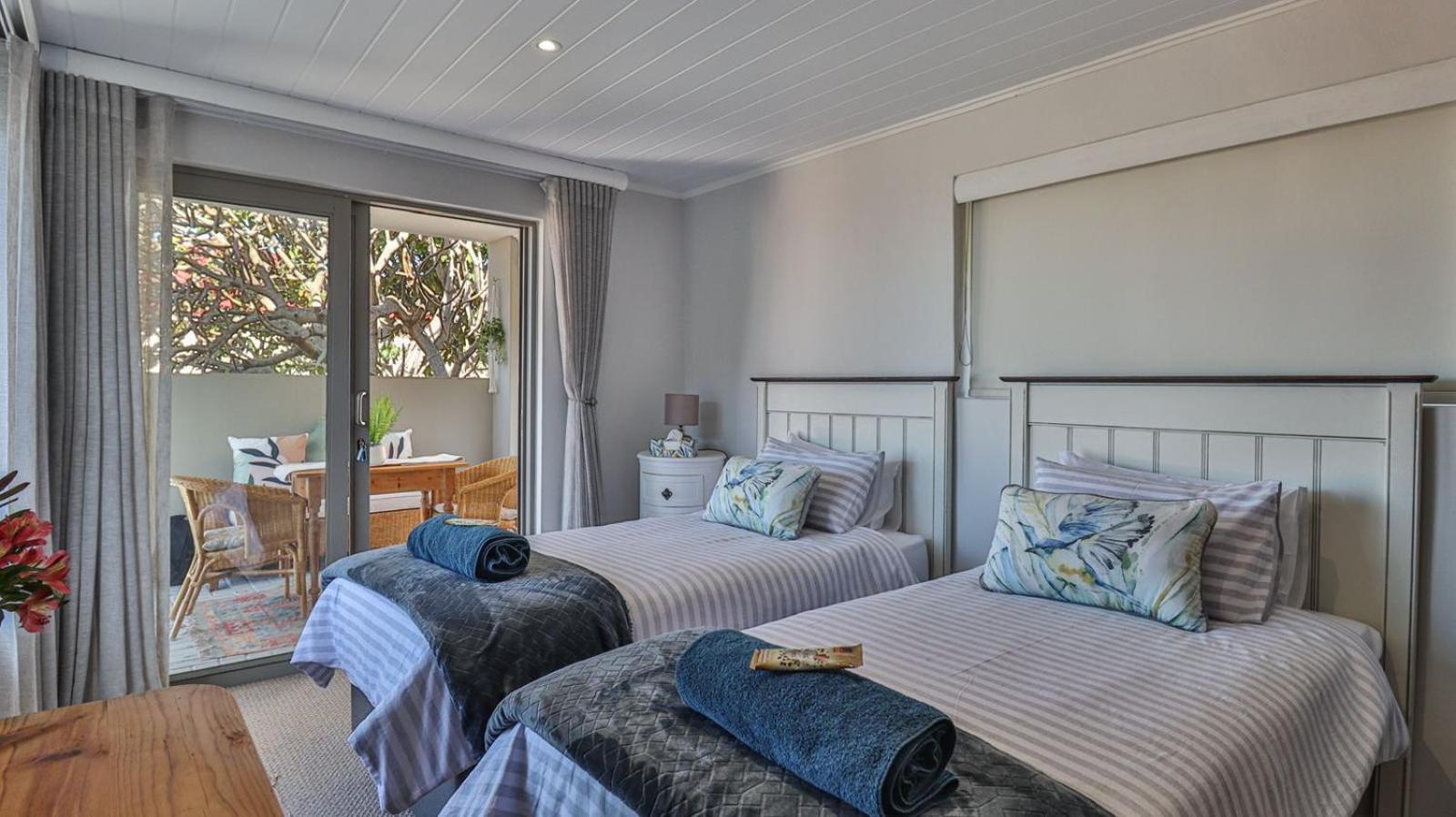 King Room with Sea View photo 2