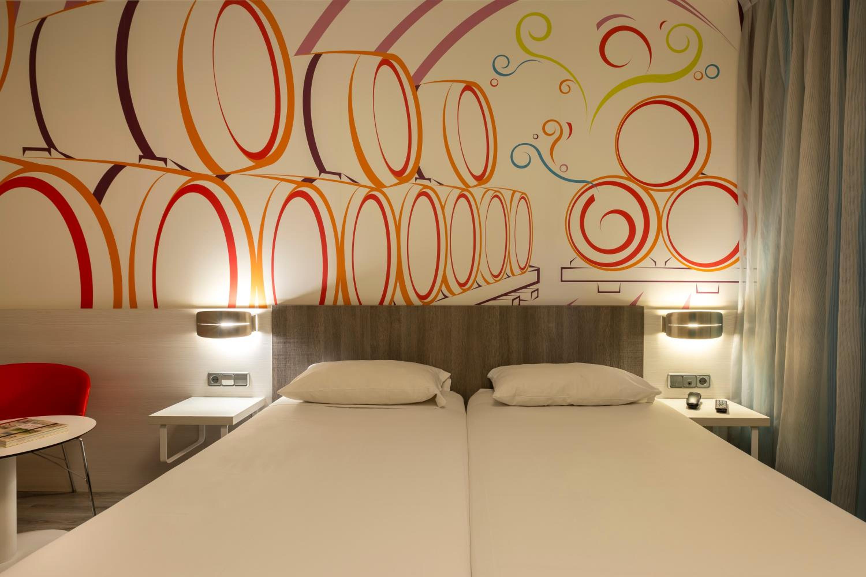 Double Room with Extra Child Bed photo 2