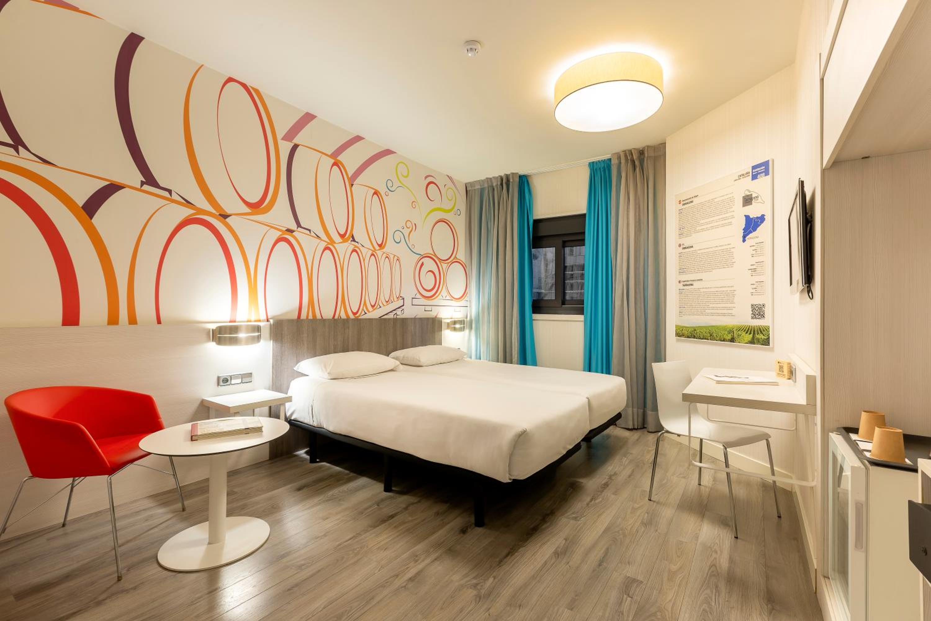 Double Room with Extra Child Bed photo 2