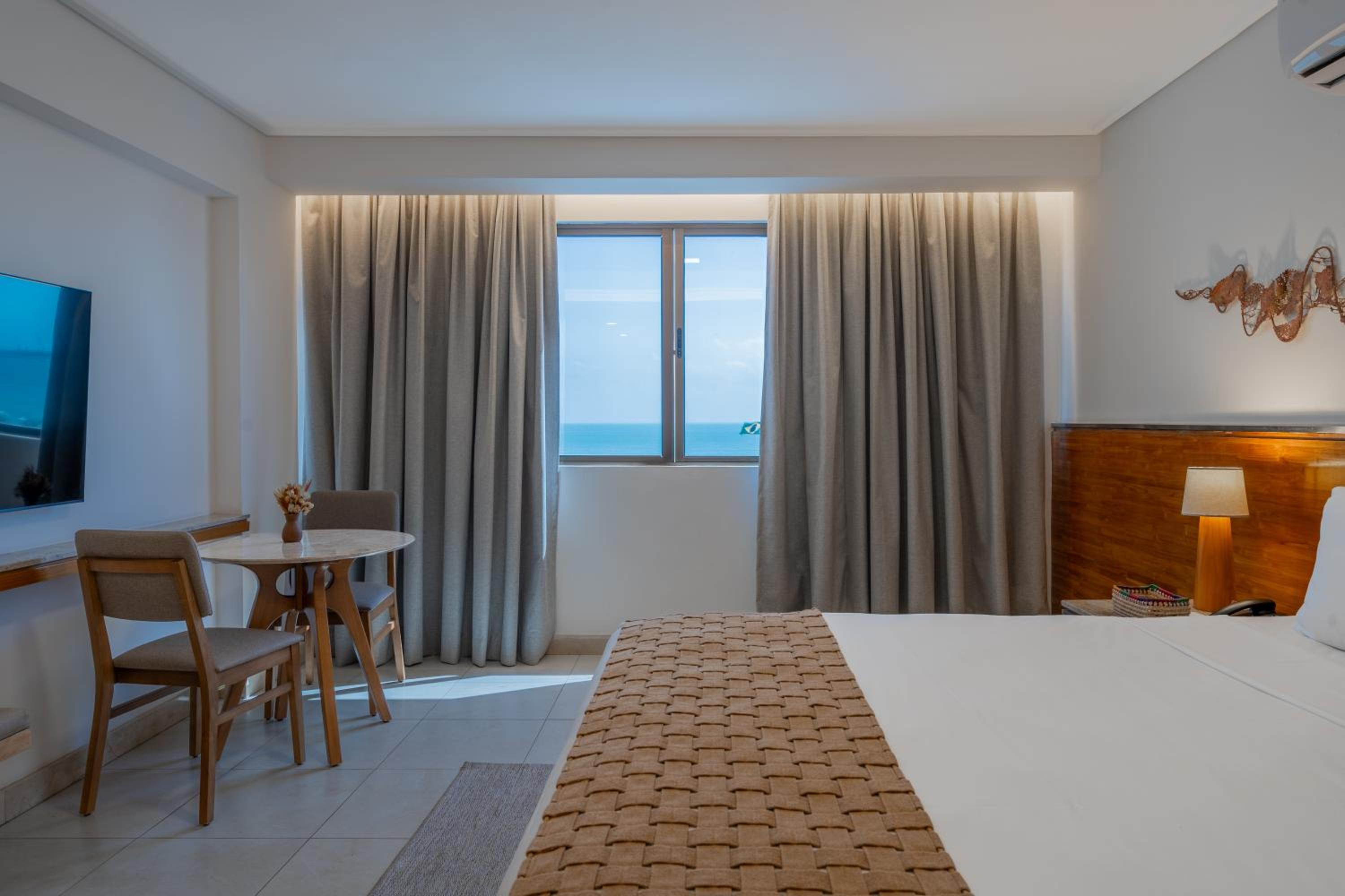 Suite with Sea View - Photo 19