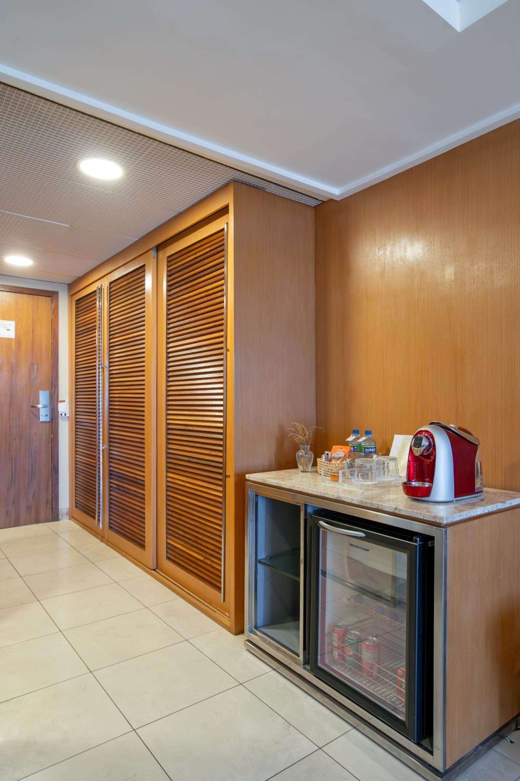 Suite with Sea View - Photo 18