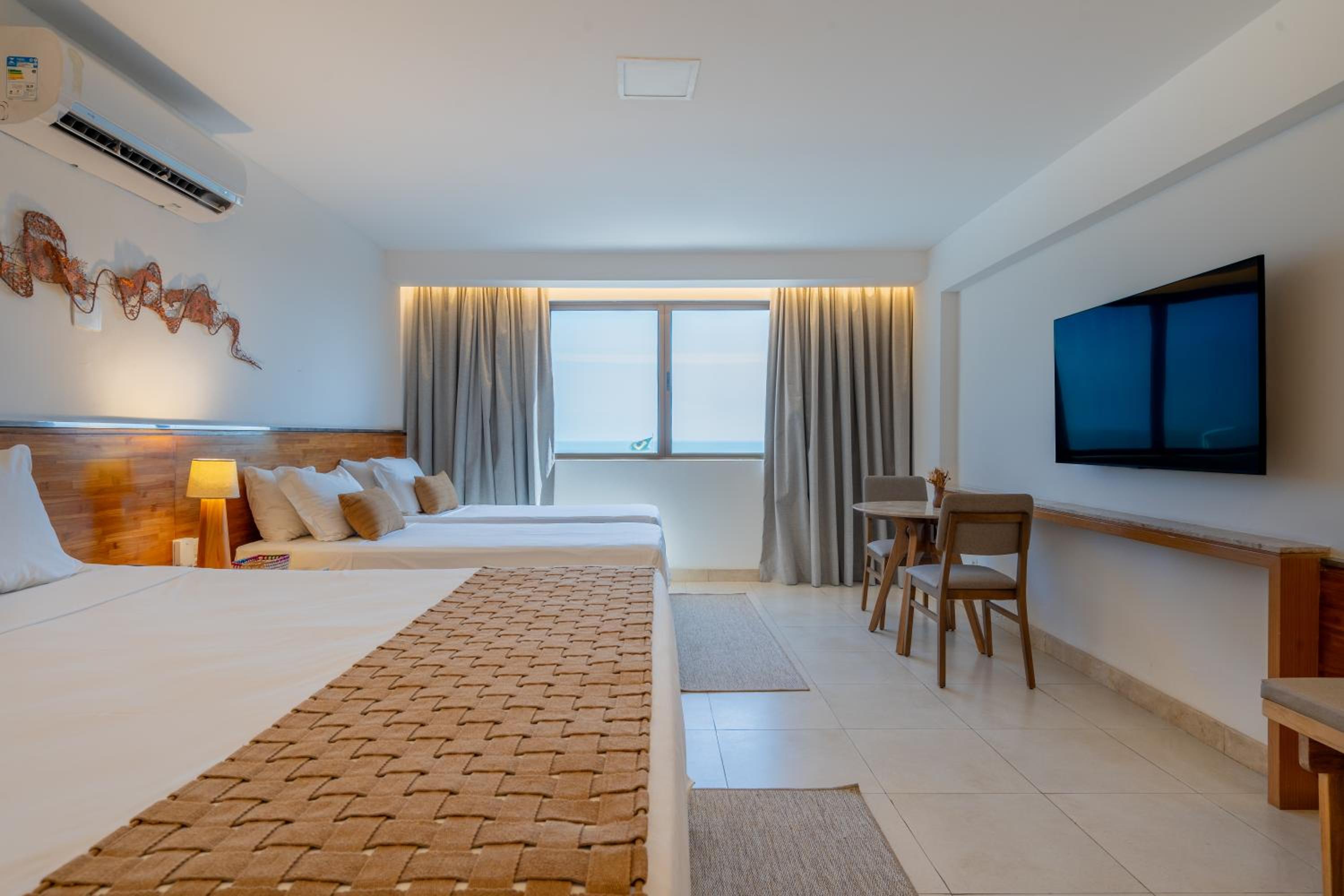 Suite with Sea View - Photo 17