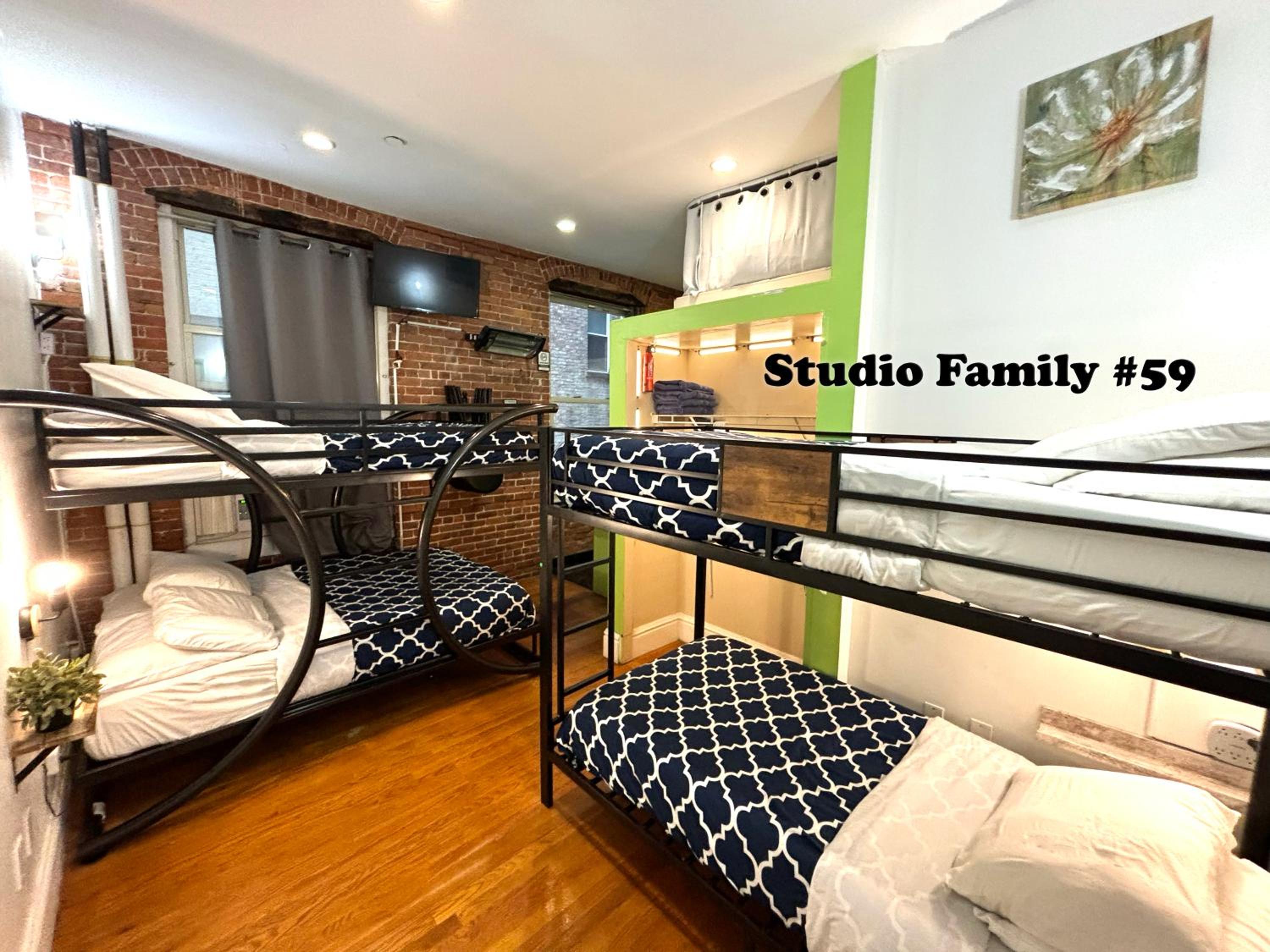 Family Studio #59 photo 1