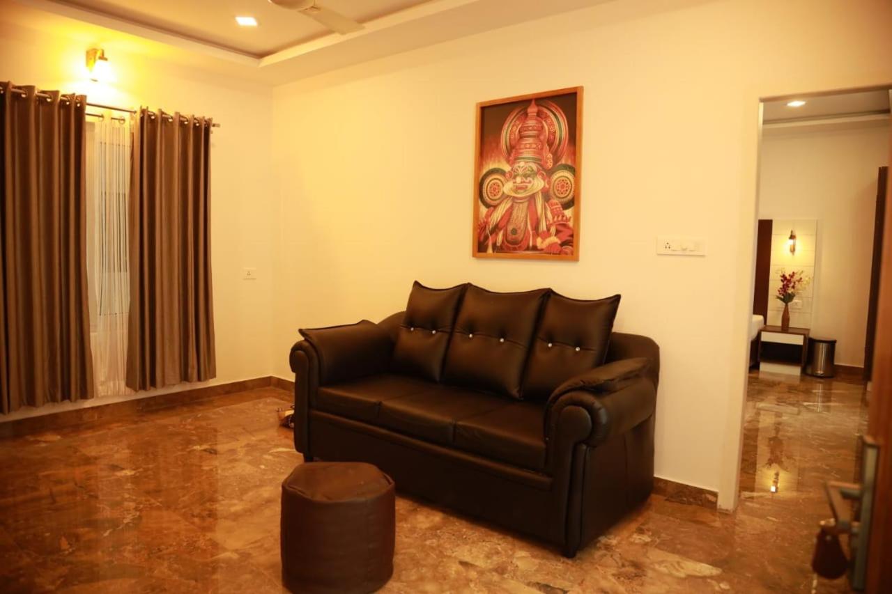 Family Room photo 1