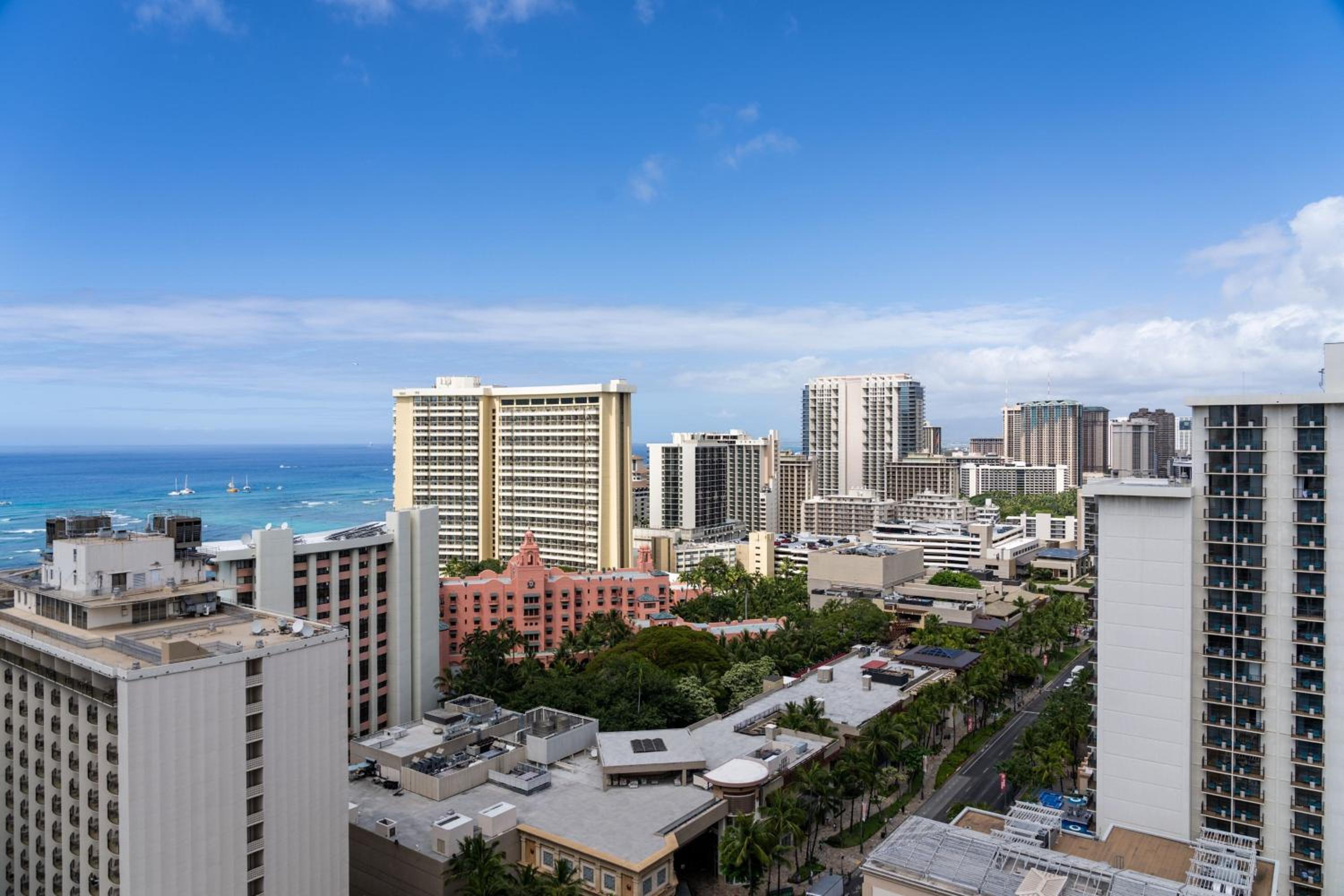 Newly Renovated Tower Partial Ocean View Double thumbnail 5