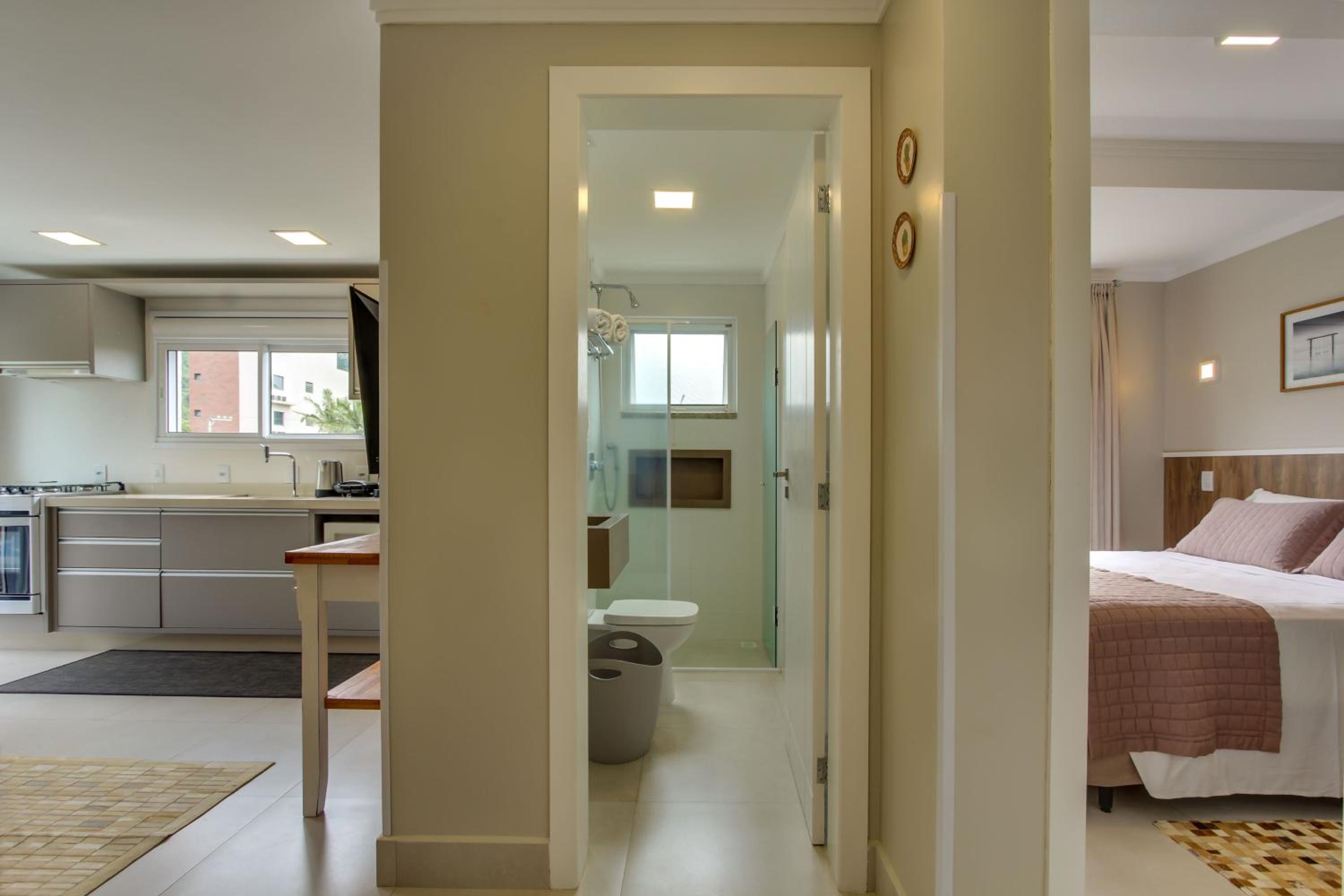 Superior One-Bedroom Apartment with Balcony photo 3