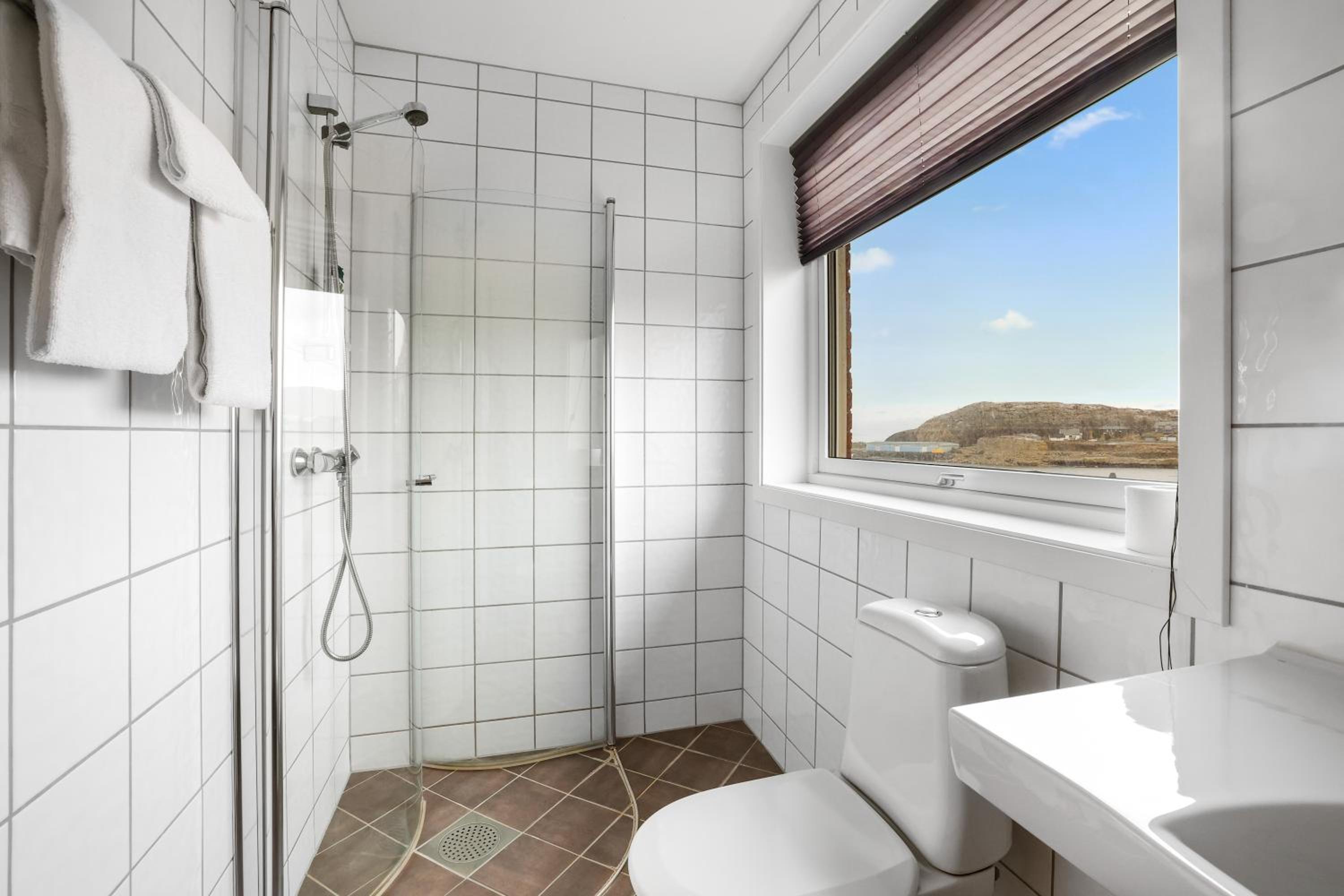 Double Room with Sea View - Photo 3