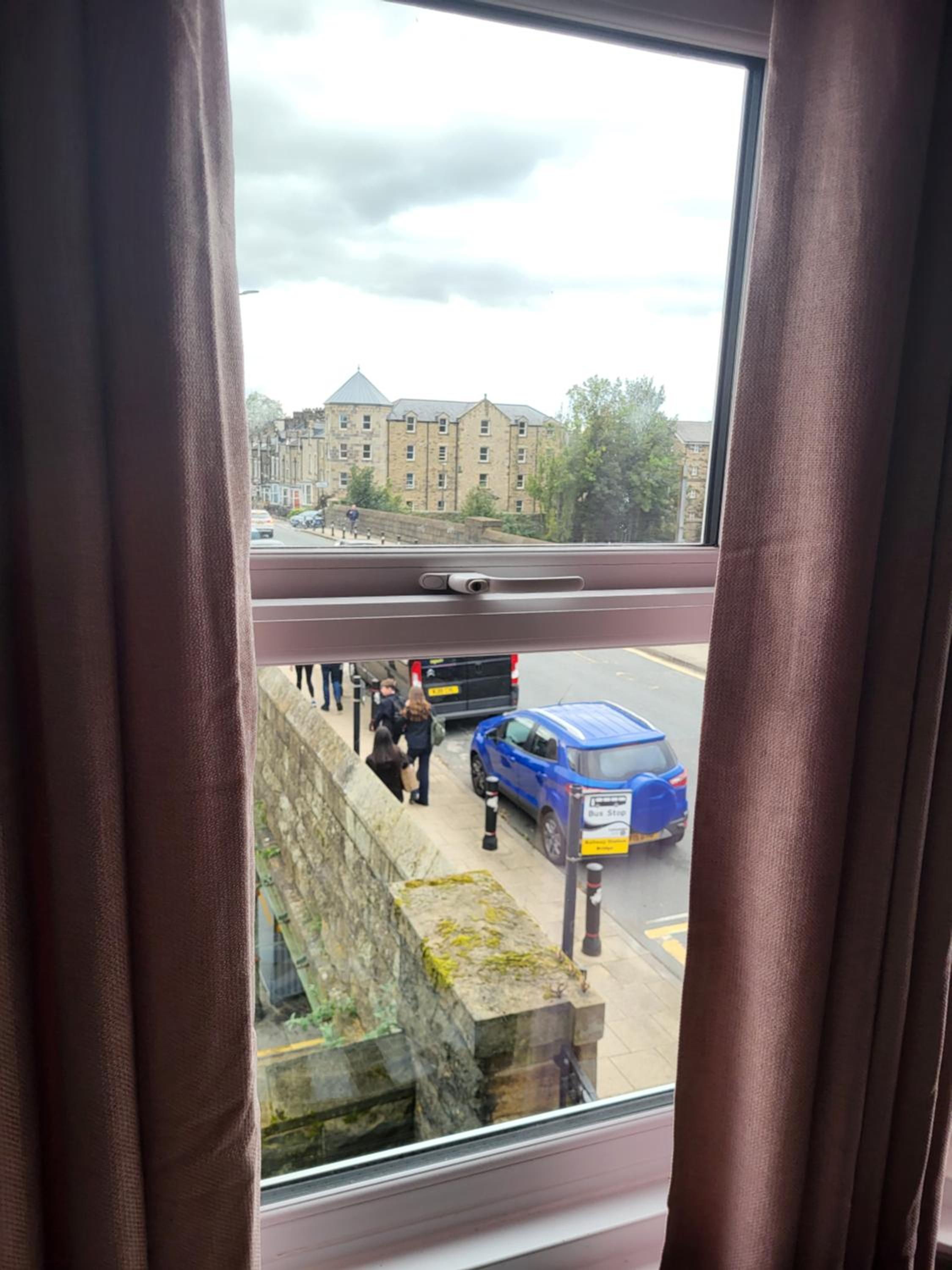 Budget Double Room photo 3