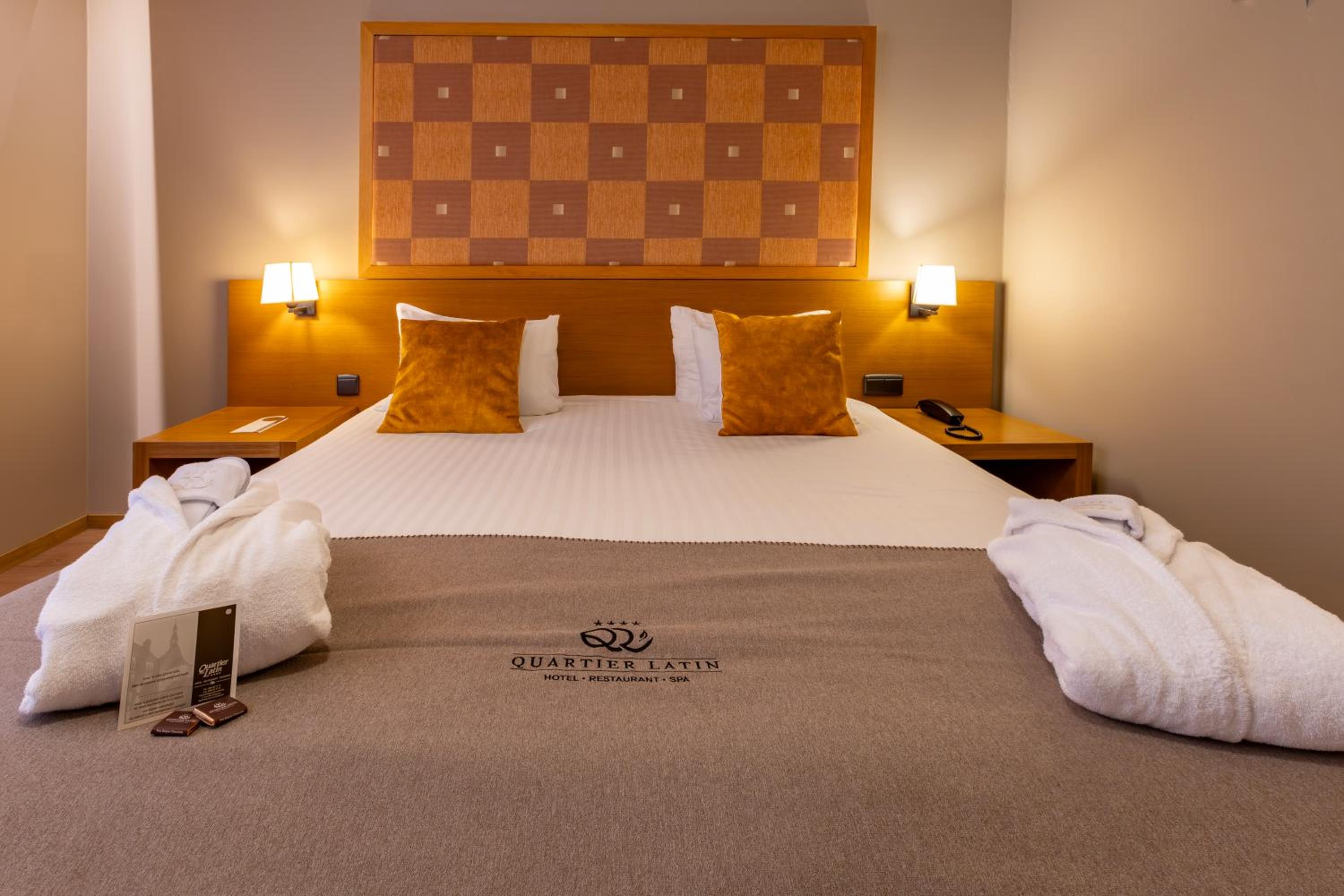 Standard Double or Twin Room photo 3