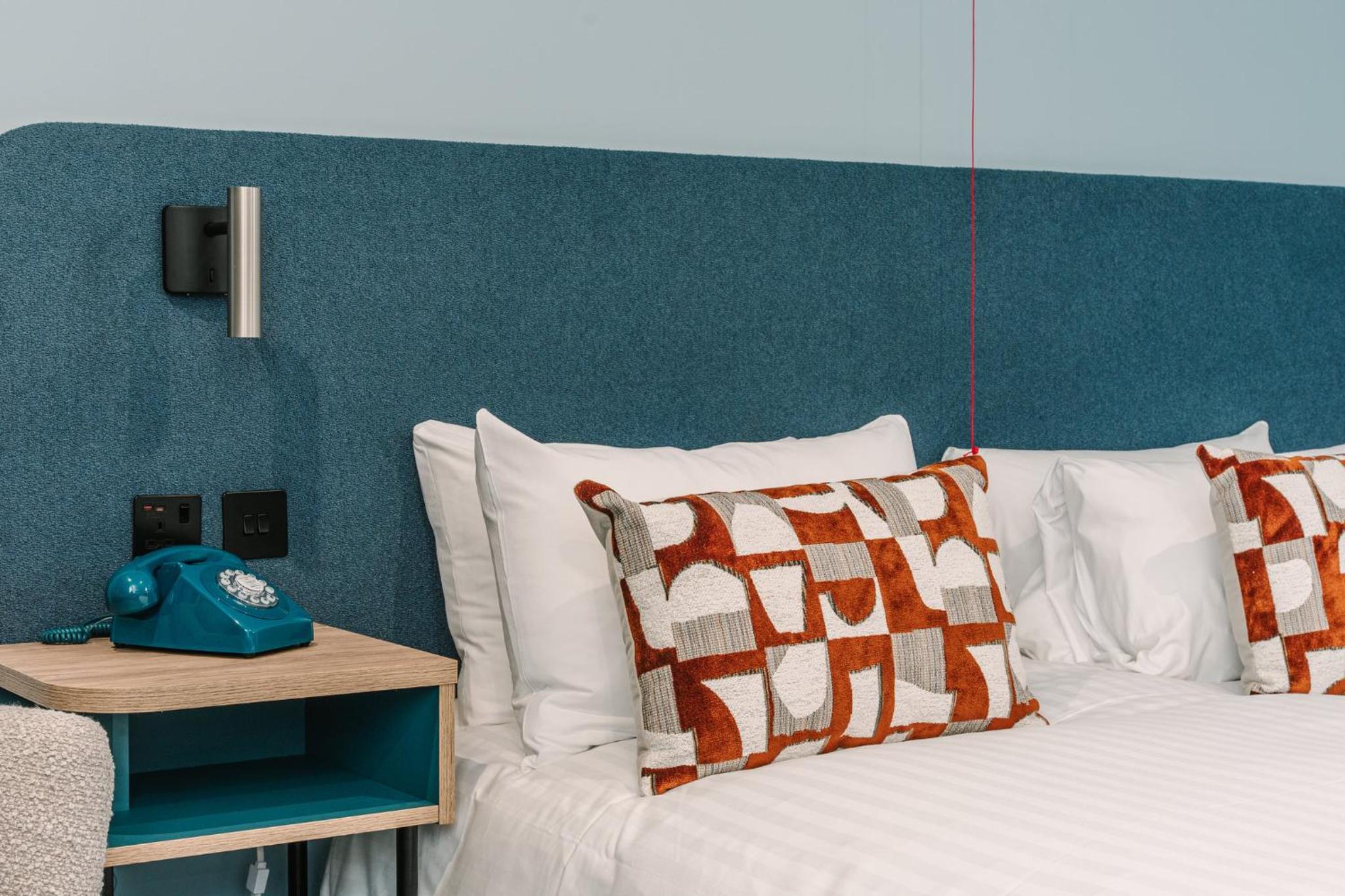 Standard Double Room - Disability Access - Photo 3