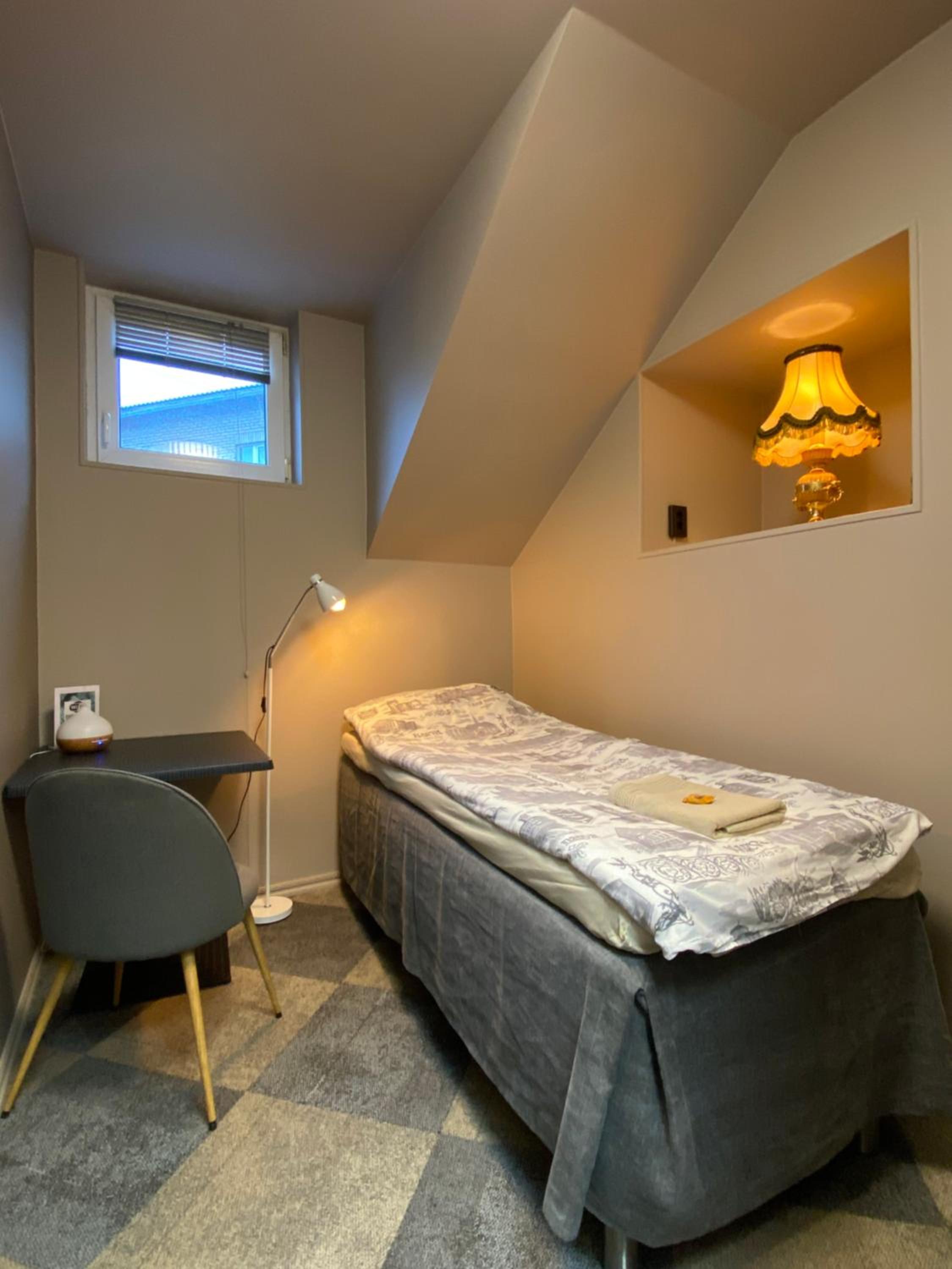 Small Single Room