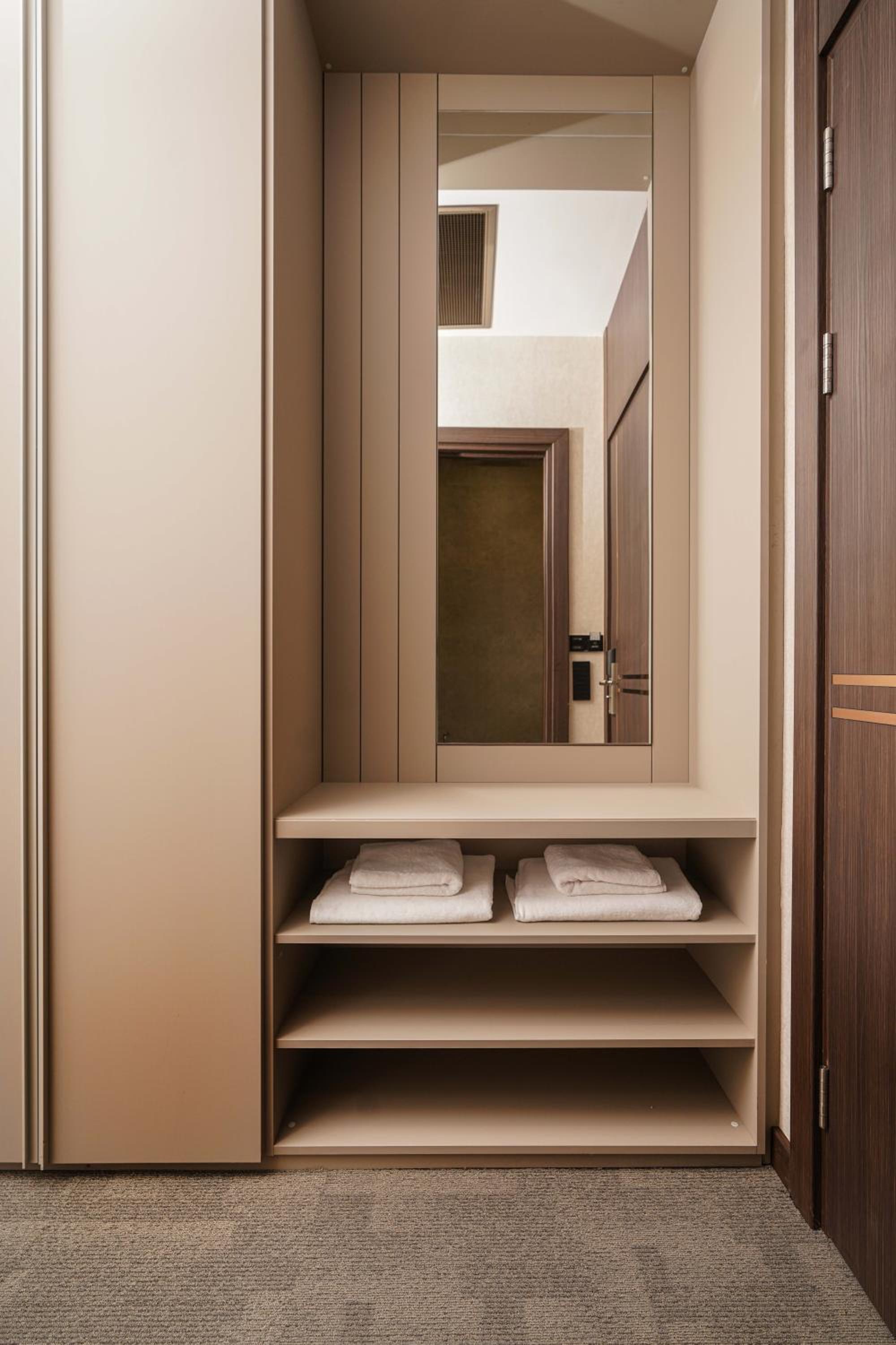 Large Double Room photo 2