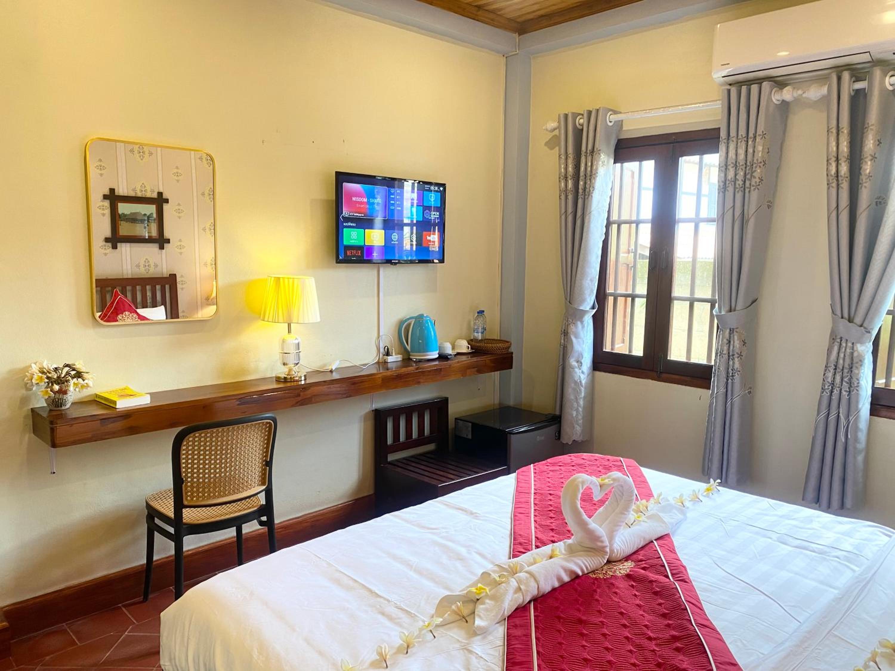 Double Room - Photo 8