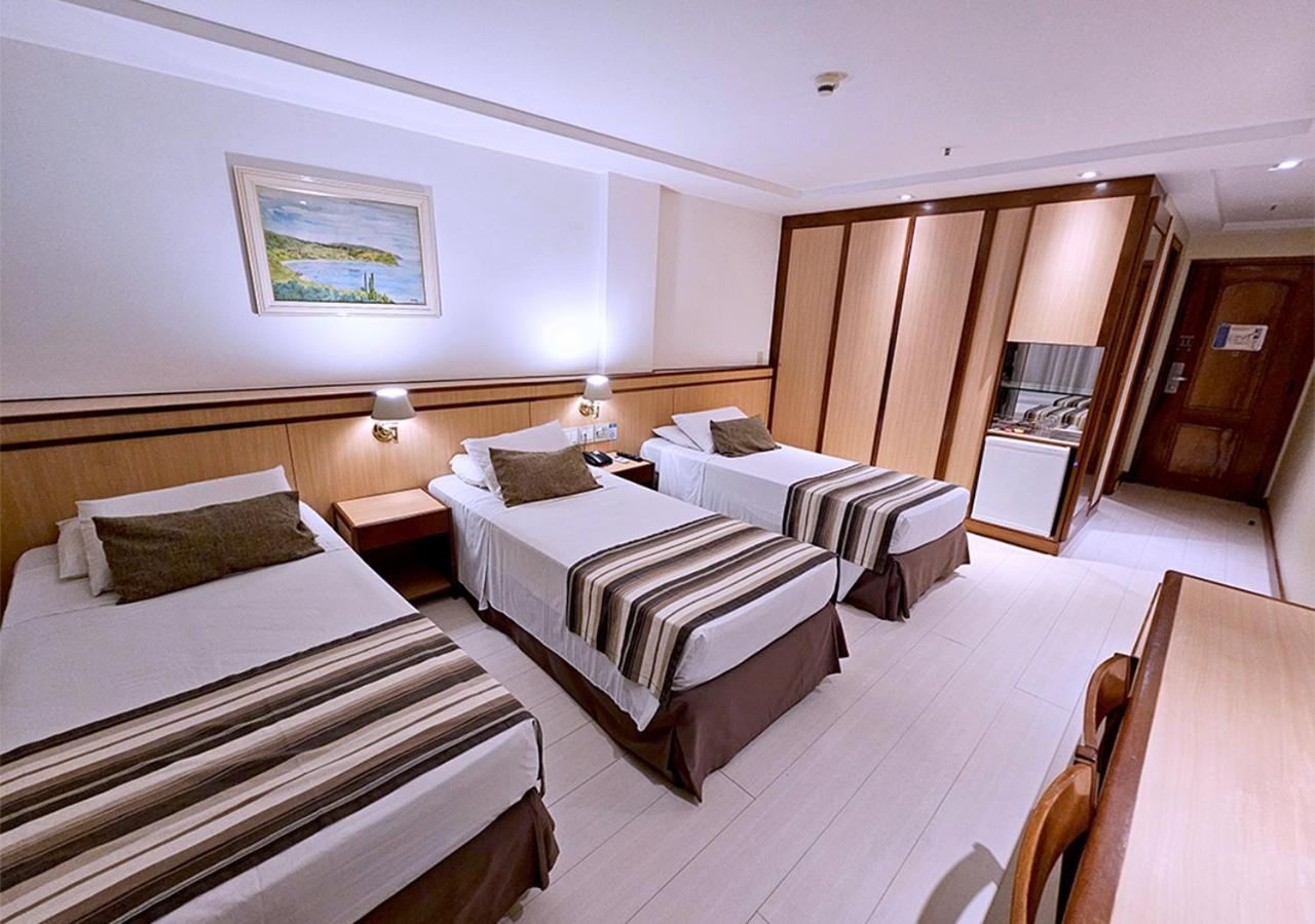 Luxury Triple Room with 3 Single Beds