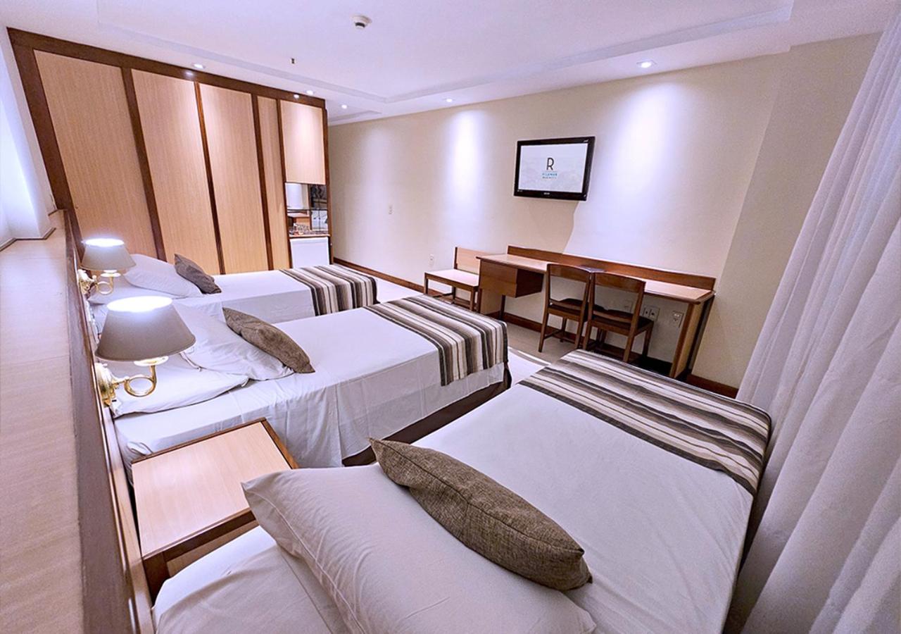 Luxury Triple Room with 3 Single Beds