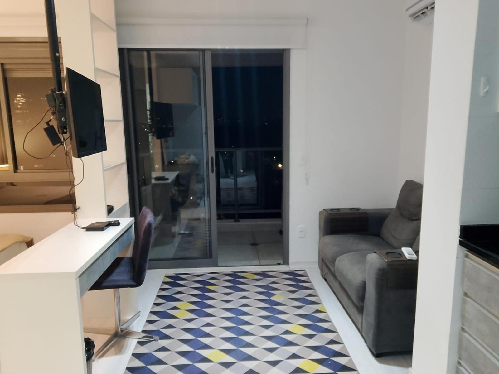 Apartment with View and Balcony - Photo 9