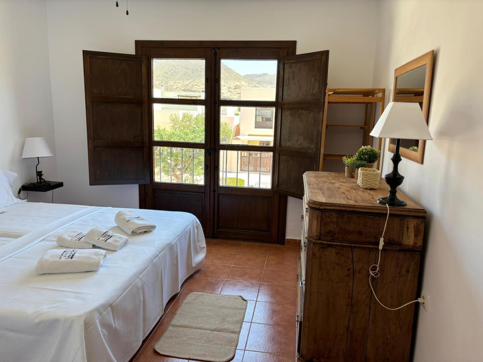 Three-Bedroom Apartment with Mountain View photo 2