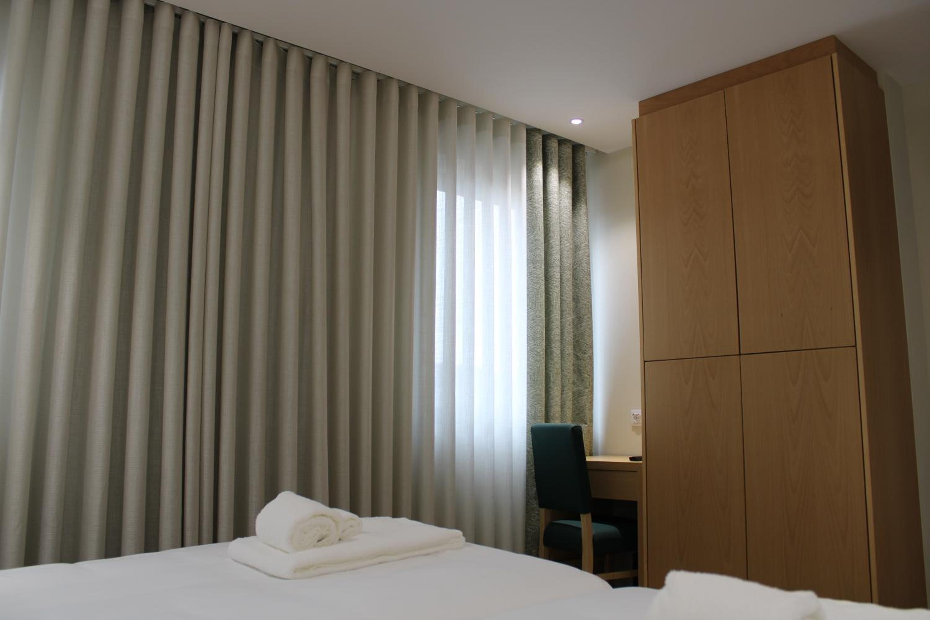 Superior Double or Twin Room - Photo 2