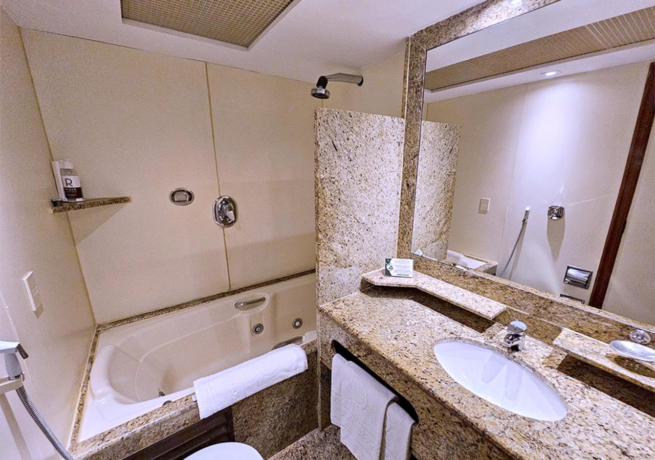 Luxury Triple Room thumbnail 5