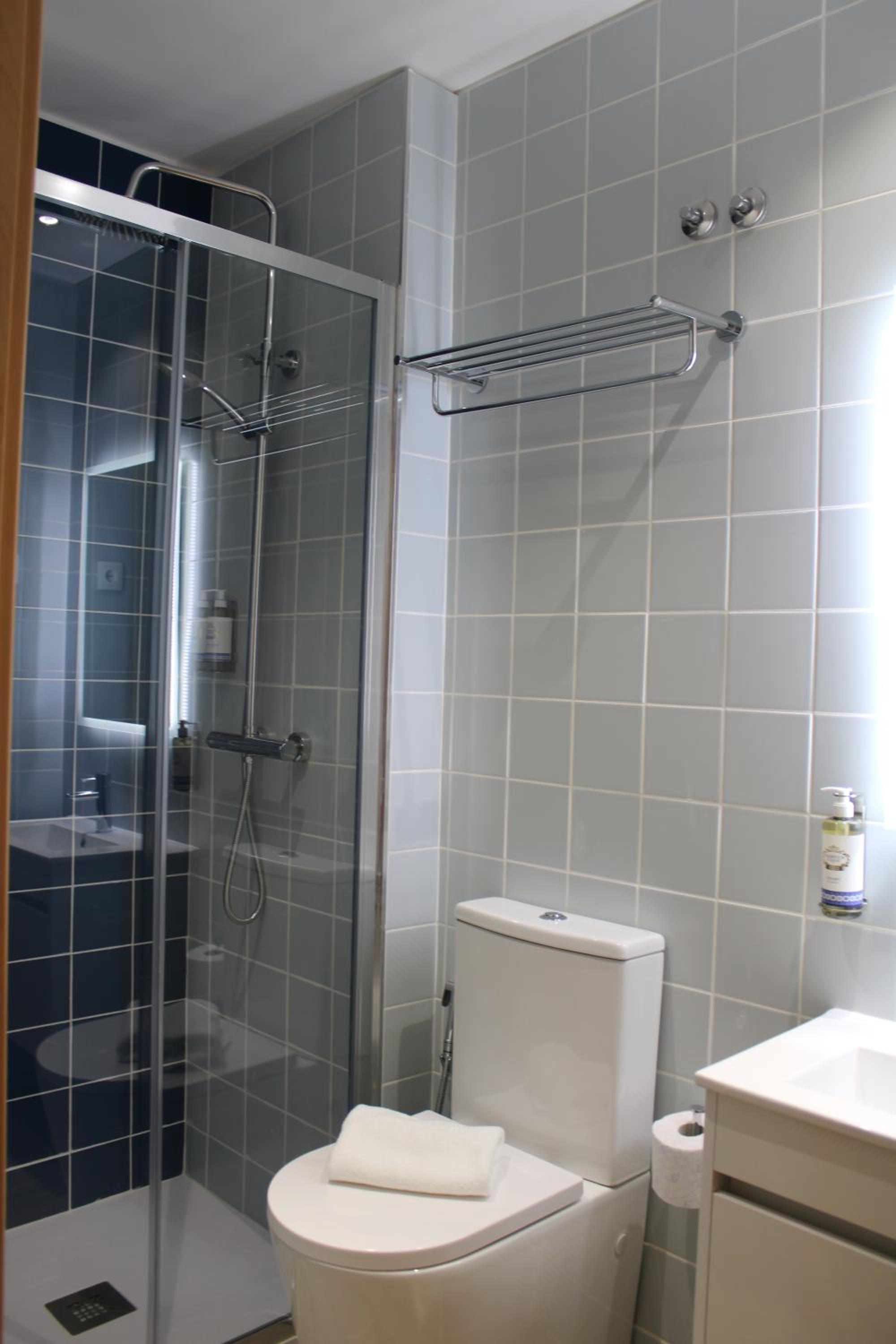 Double Room - Photo 2
