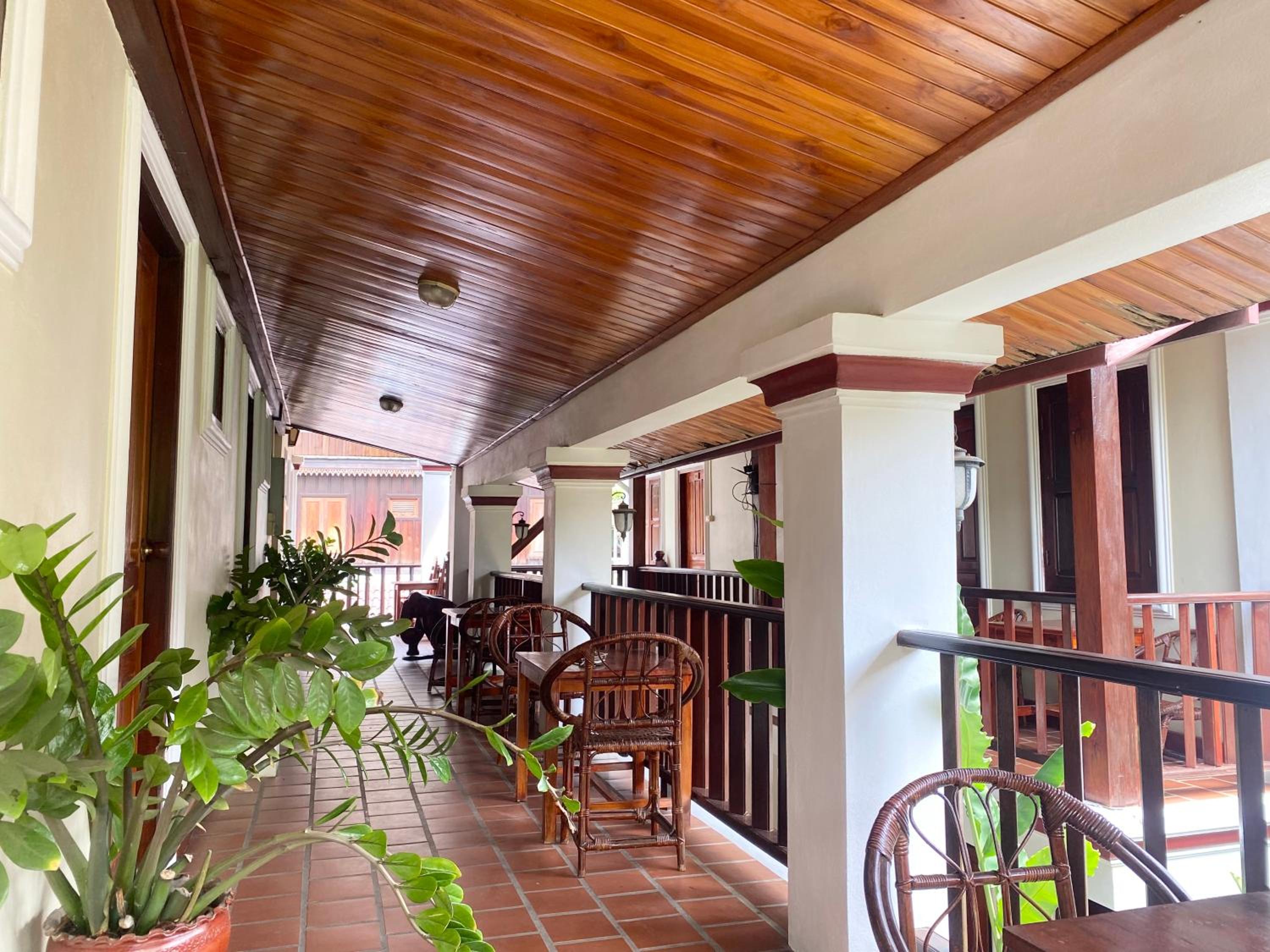 Deluxe Triple Room - Photo 9