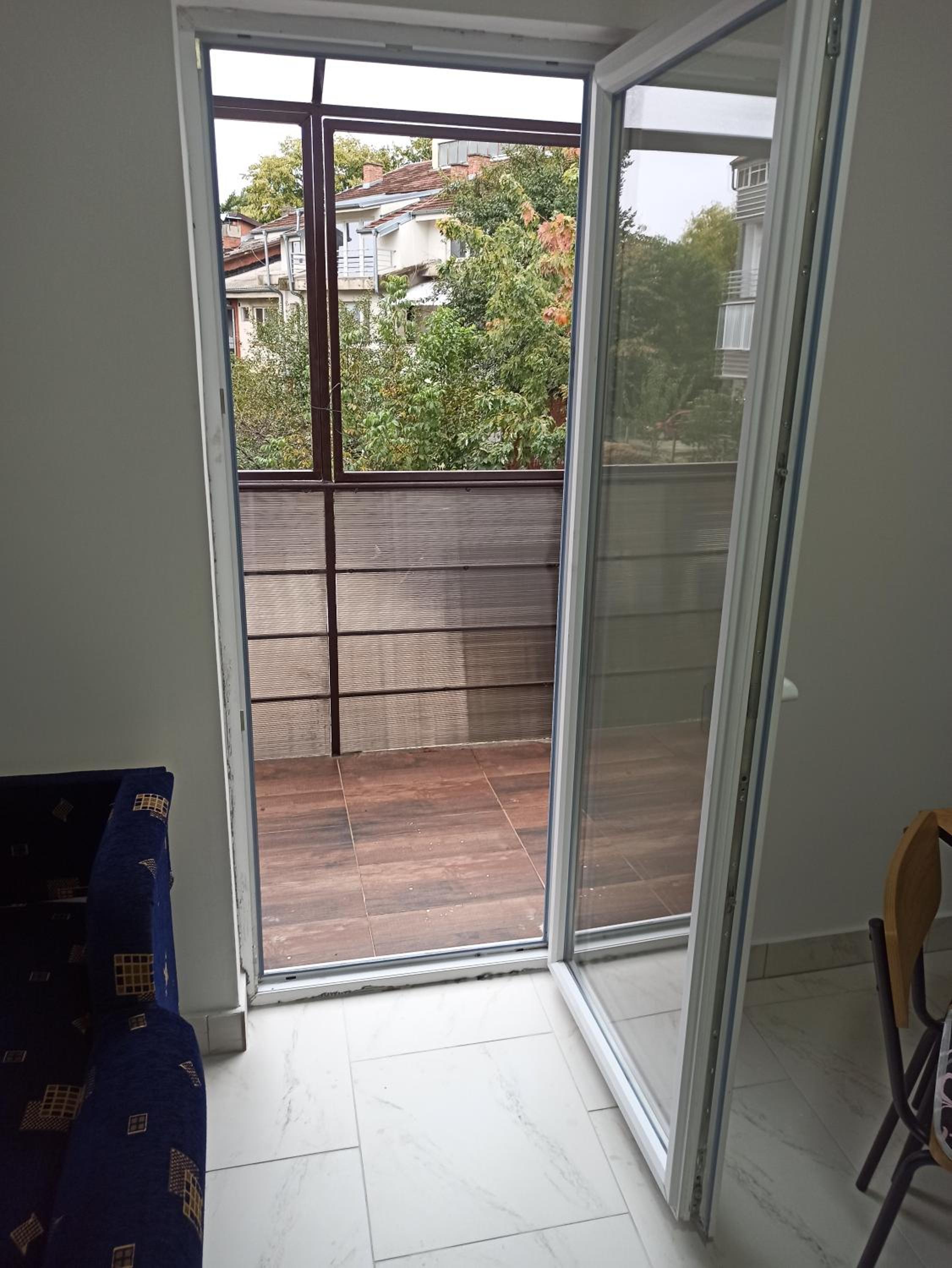 One-Bedroom Apartment with Balcony photo 2