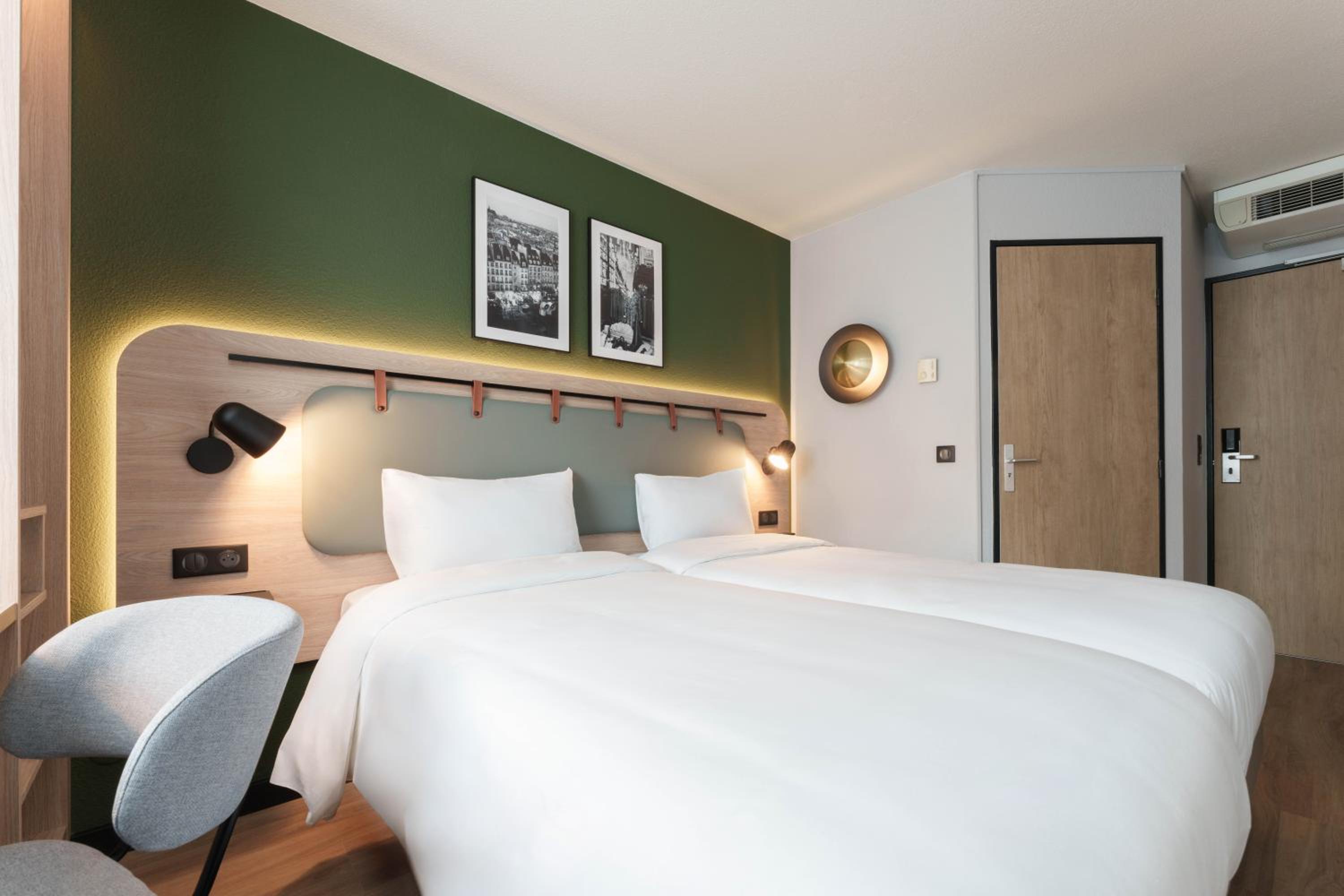 Standard Room - 2 Single Beds photo 2