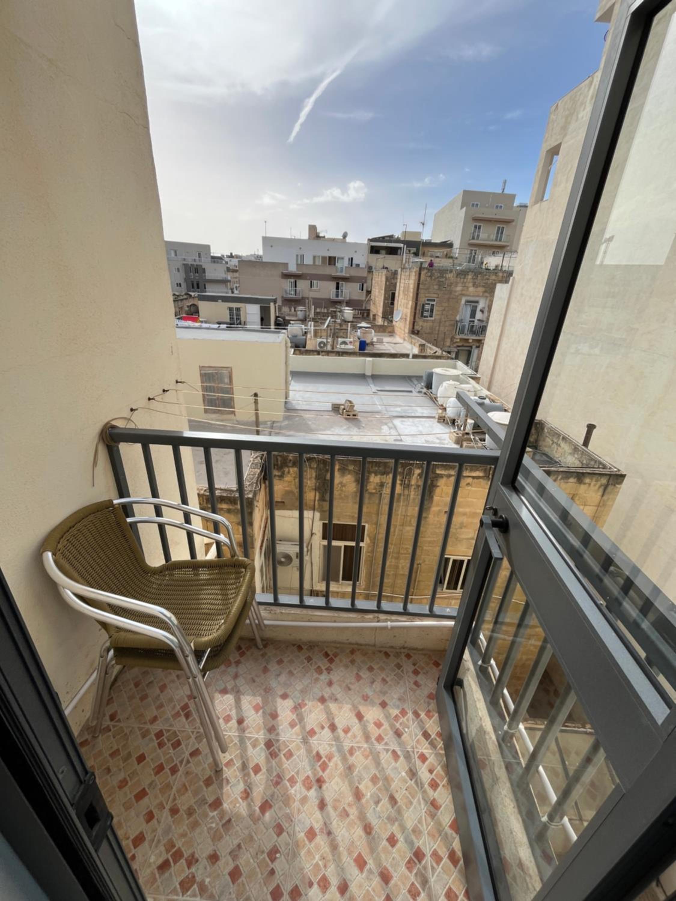 Two-Bedroom Apartment with Balcony and Sea View photo 2