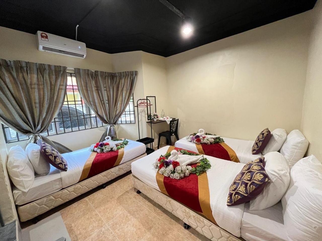 Basic Triple Room photo 2