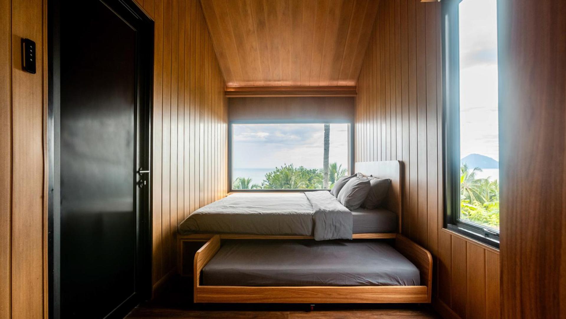 Quadruple Room with Bath - Photo 1