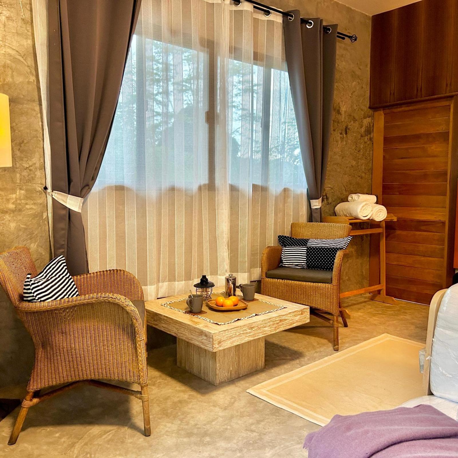 Double Room with Park View - Photo 36