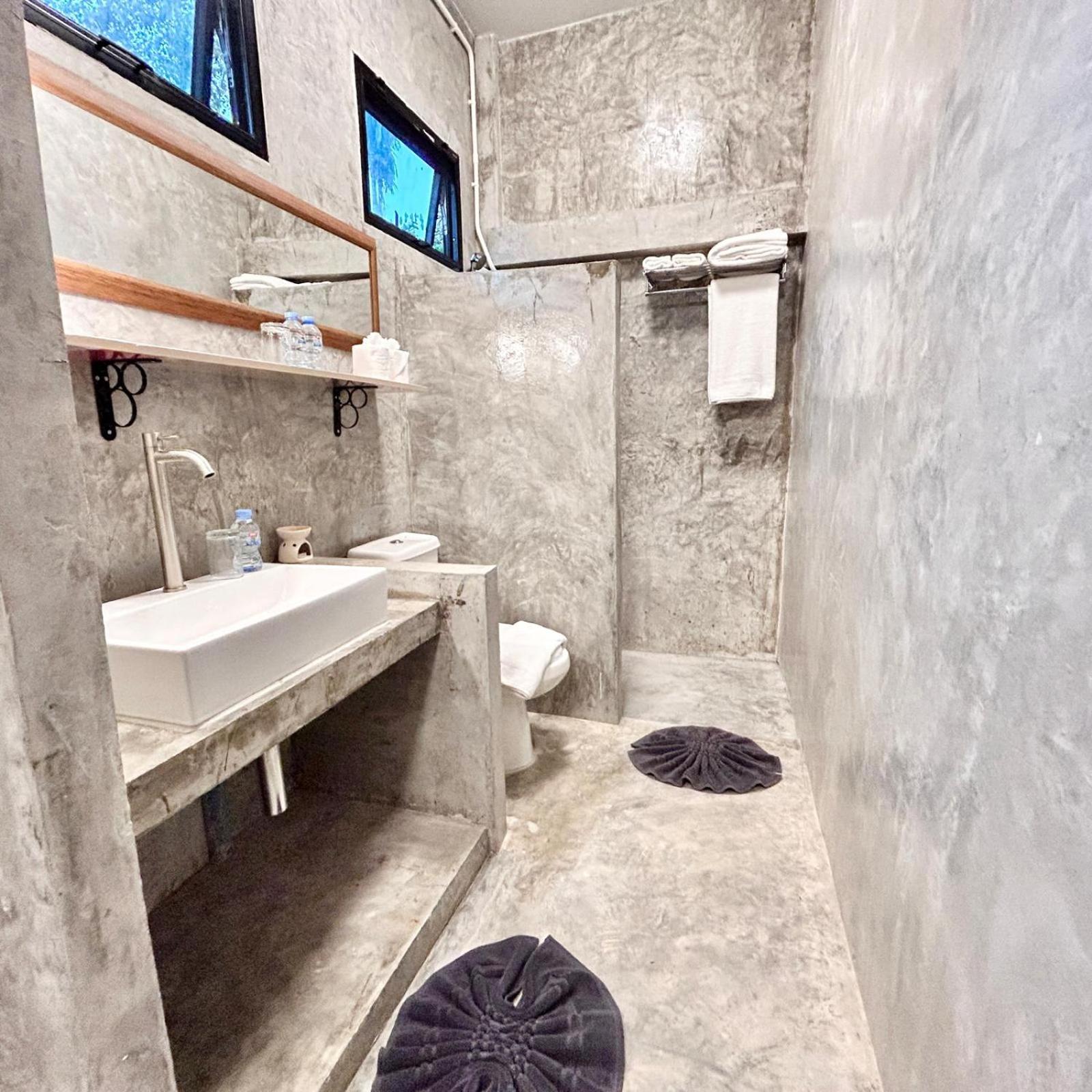 Double Room with Park View - Photo 4
