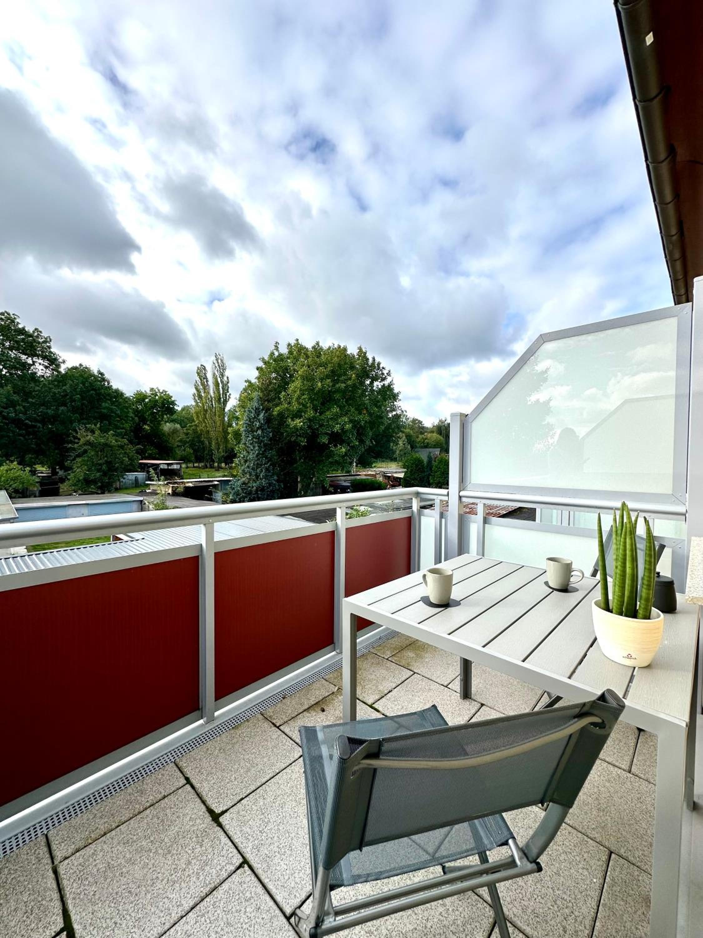 One-Bedroom Apartment with Balcony photo 3